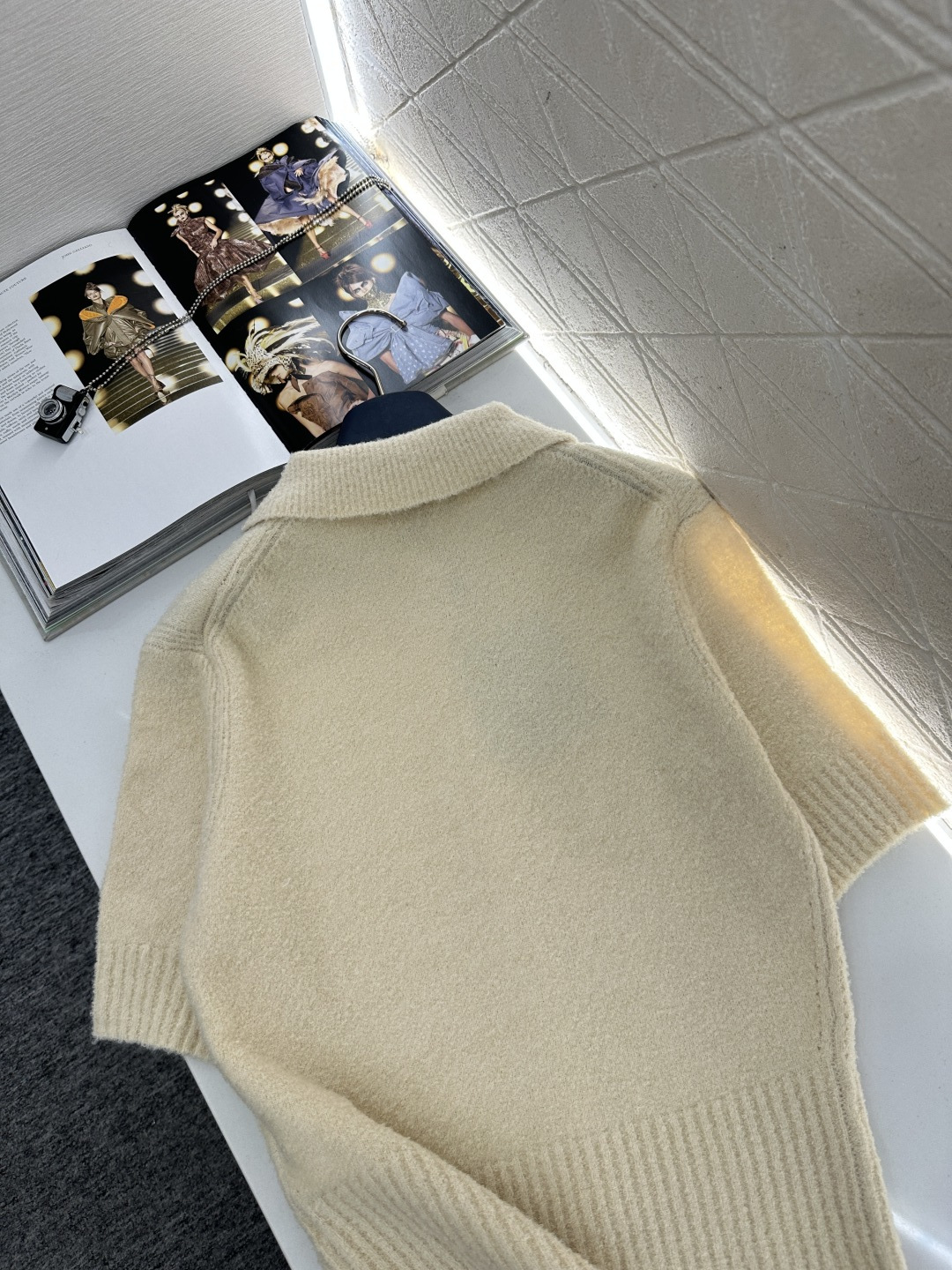 ♥Louis vuitto*♥2026新品上架 翻领针织短袖定制YB羊毛纱线织造，质感高级，舒适柔软，面