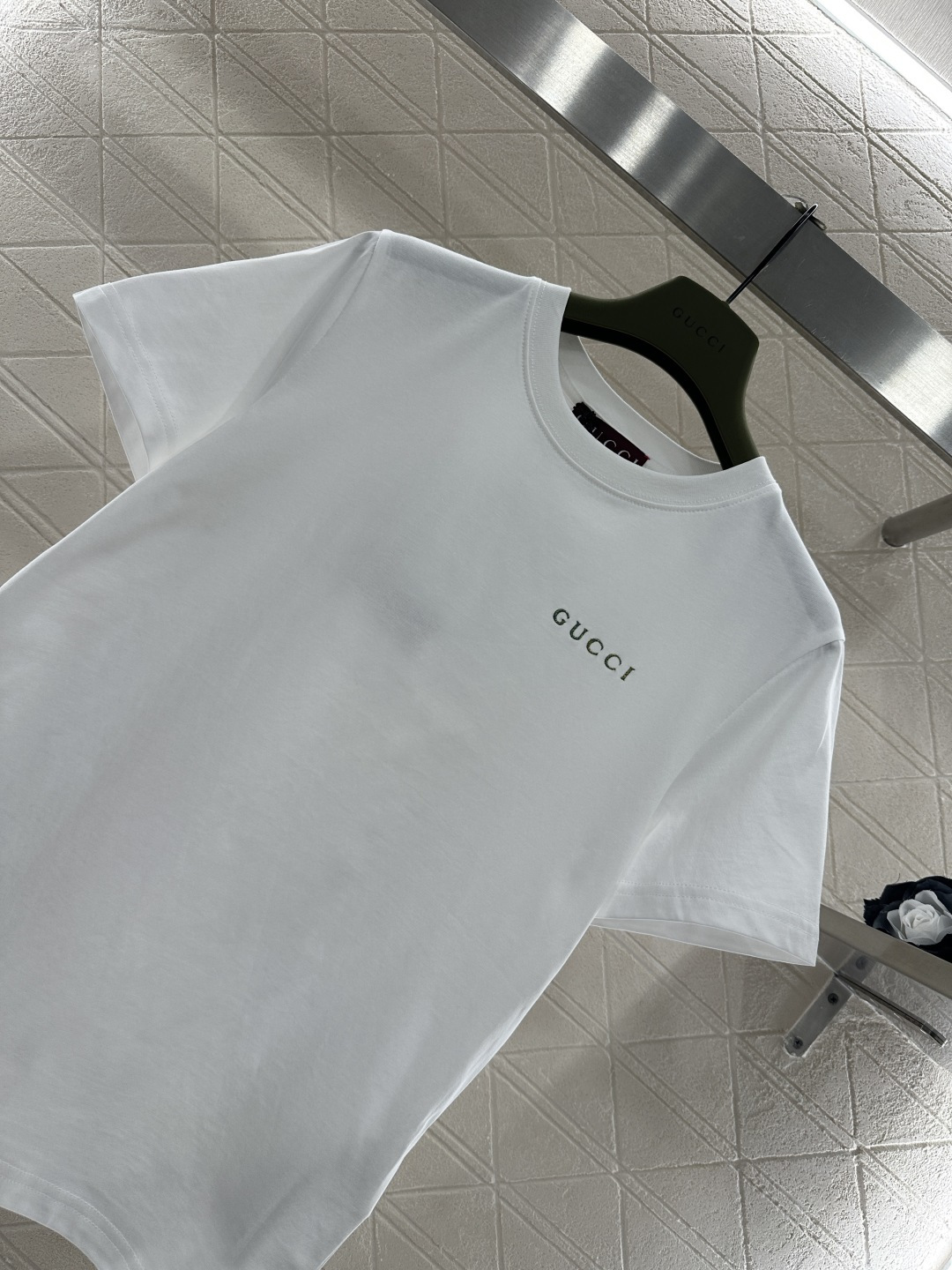 ♥Gucc*♥2026新品上架 印花字母徽标𝑇𝑒𝑒定制YB丝光全棉材质，透气舒适，质感十足，常规短袖T恤