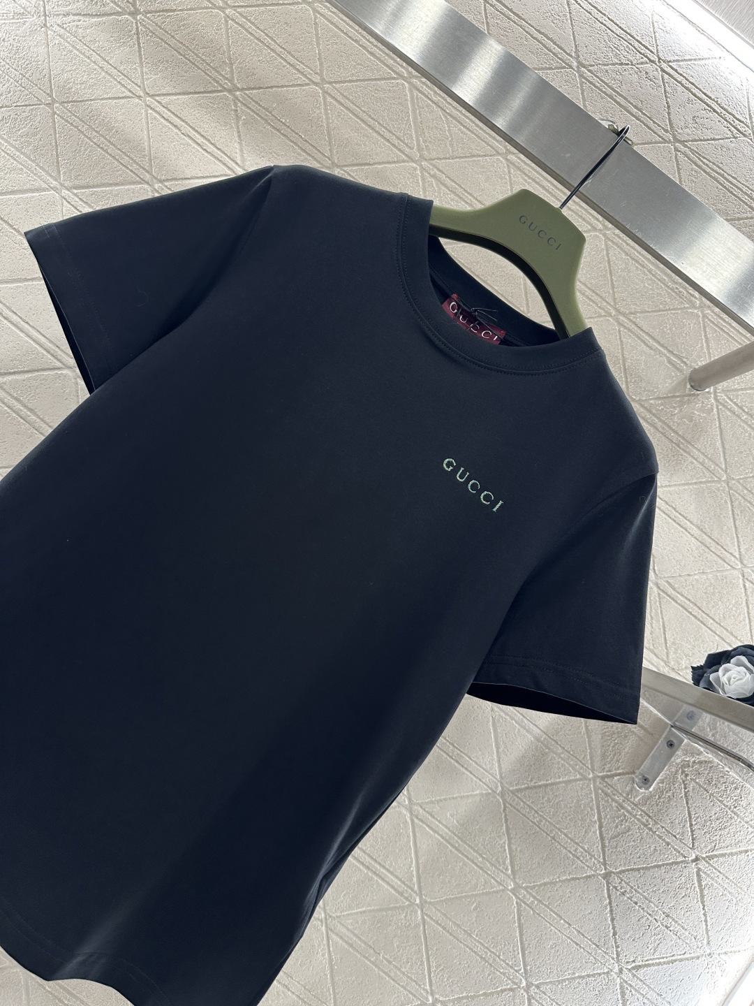 ♥Gucc*♥2026新品上架 印花字母徽标𝑇𝑒𝑒定制YB丝光全棉材质，透气舒适，质感十足，常规短袖T恤