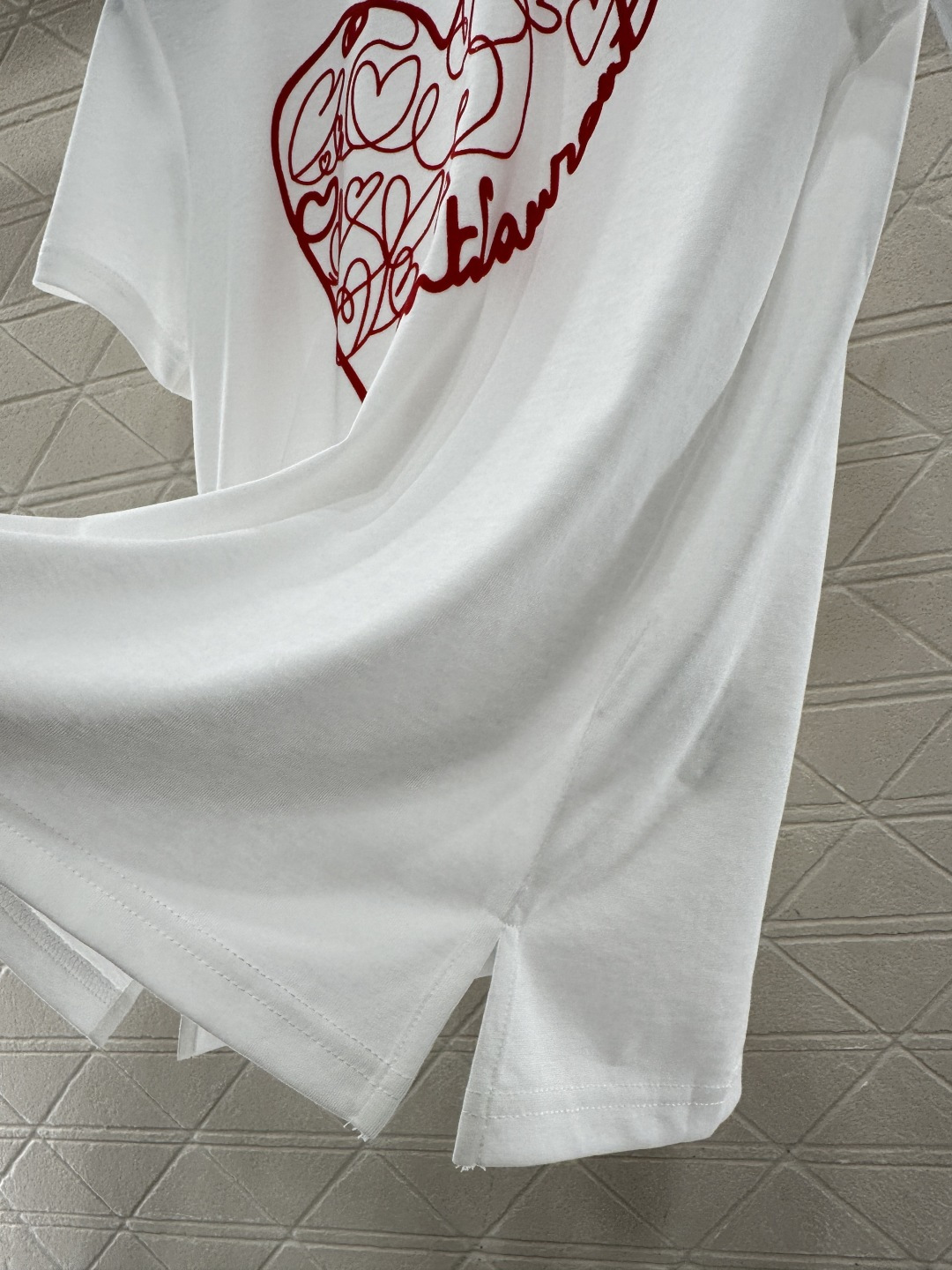 ♥Saint lauren*♥2026新品上架 植绒印花字母徽标𝑇𝑒𝑒定制YB丝光全棉材质，透气舒适，质