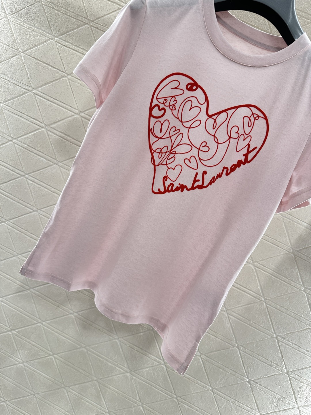 ♥Saint lauren*♥2026新品上架 植绒印花字母徽标𝑇𝑒𝑒定制YB丝光全棉材质，透气舒适，质