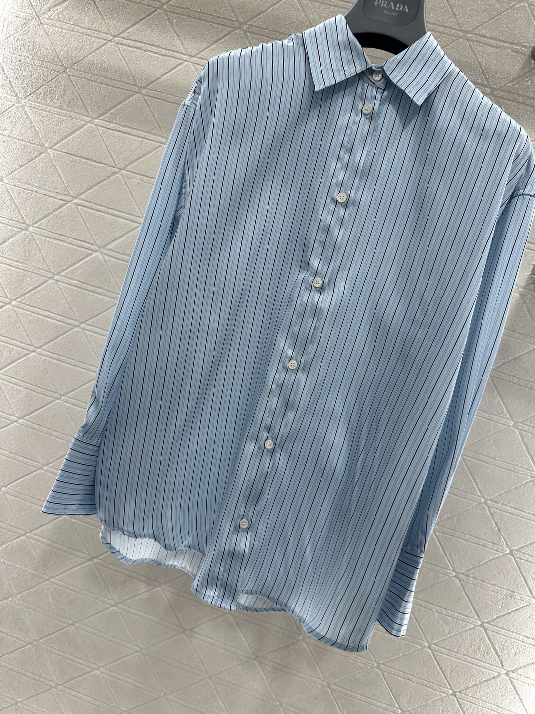 ♥Totem*♥2026新品上架 翻领条纹衬衫半裙套装定制YB进口丝绸材质，质感光泽，飘逸轻盈，翻领条纹