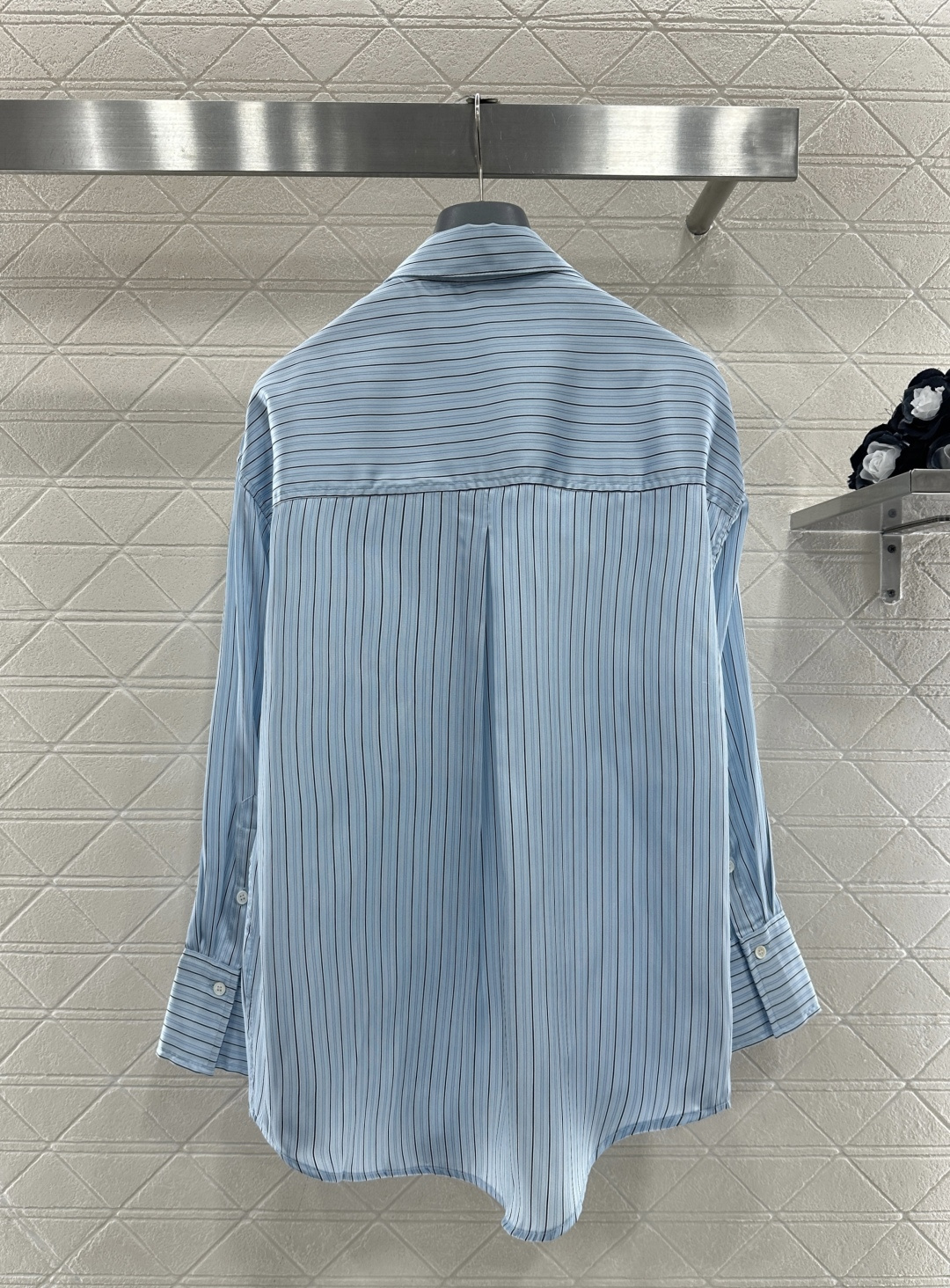 ♥Totem*♥2026新品上架 翻领条纹衬衫半裙套装定制YB进口丝绸材质，质感光泽，飘逸轻盈，翻领条纹