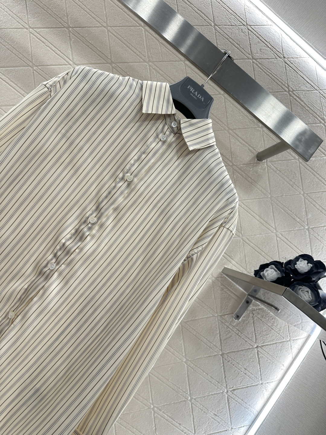 ♥Totem*♥2026新品上架 翻领条纹衬衫半裙套装定制YB进口丝绸材质，质感光泽，飘逸轻盈，翻领条纹