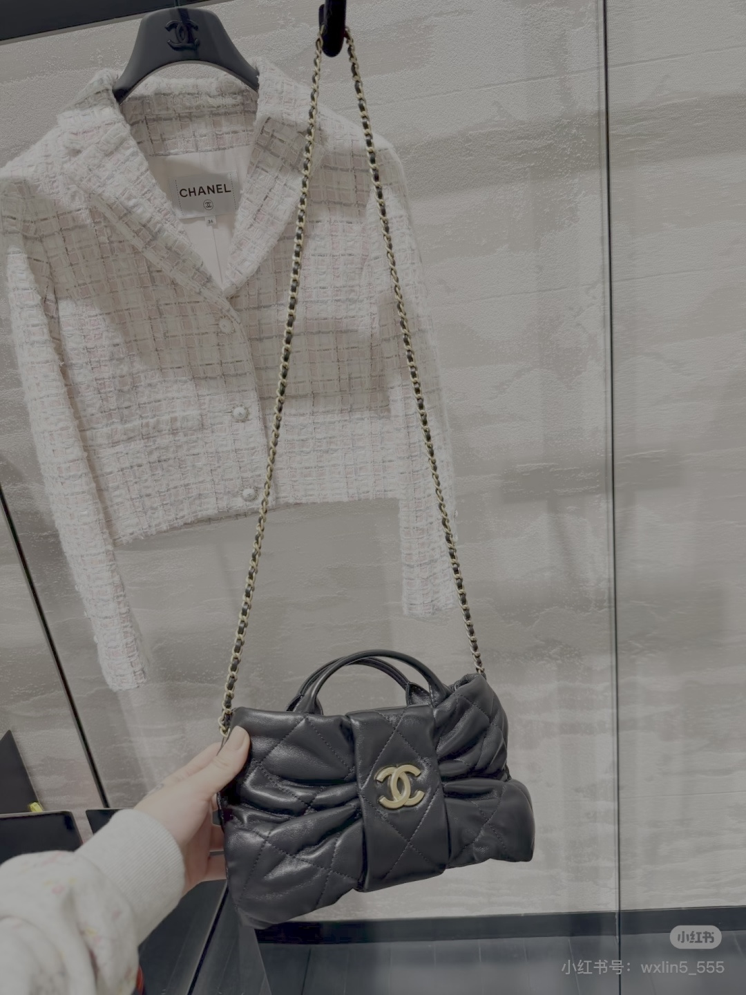 NO:712934,,,19860909,,,Women's clothing