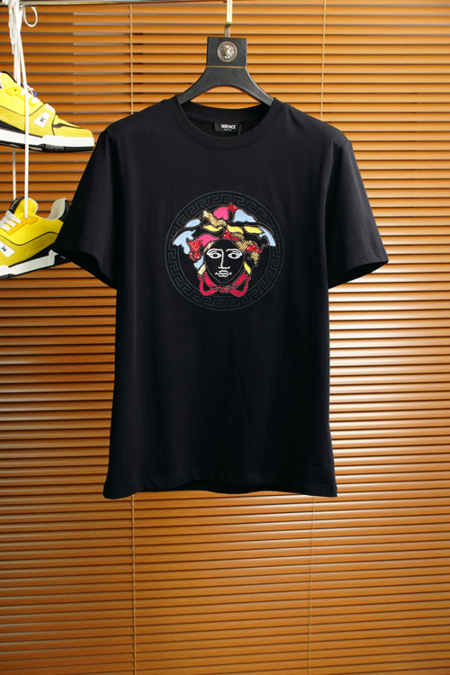 Versace Logo T-Shirt | Short Sleeve, Crew Neck, Medusa Graphic | S-XXXL 1 Versace Logo T-Shirt | Short Sleeve, Crew Neck, Medusa Graphic | S-XXXL