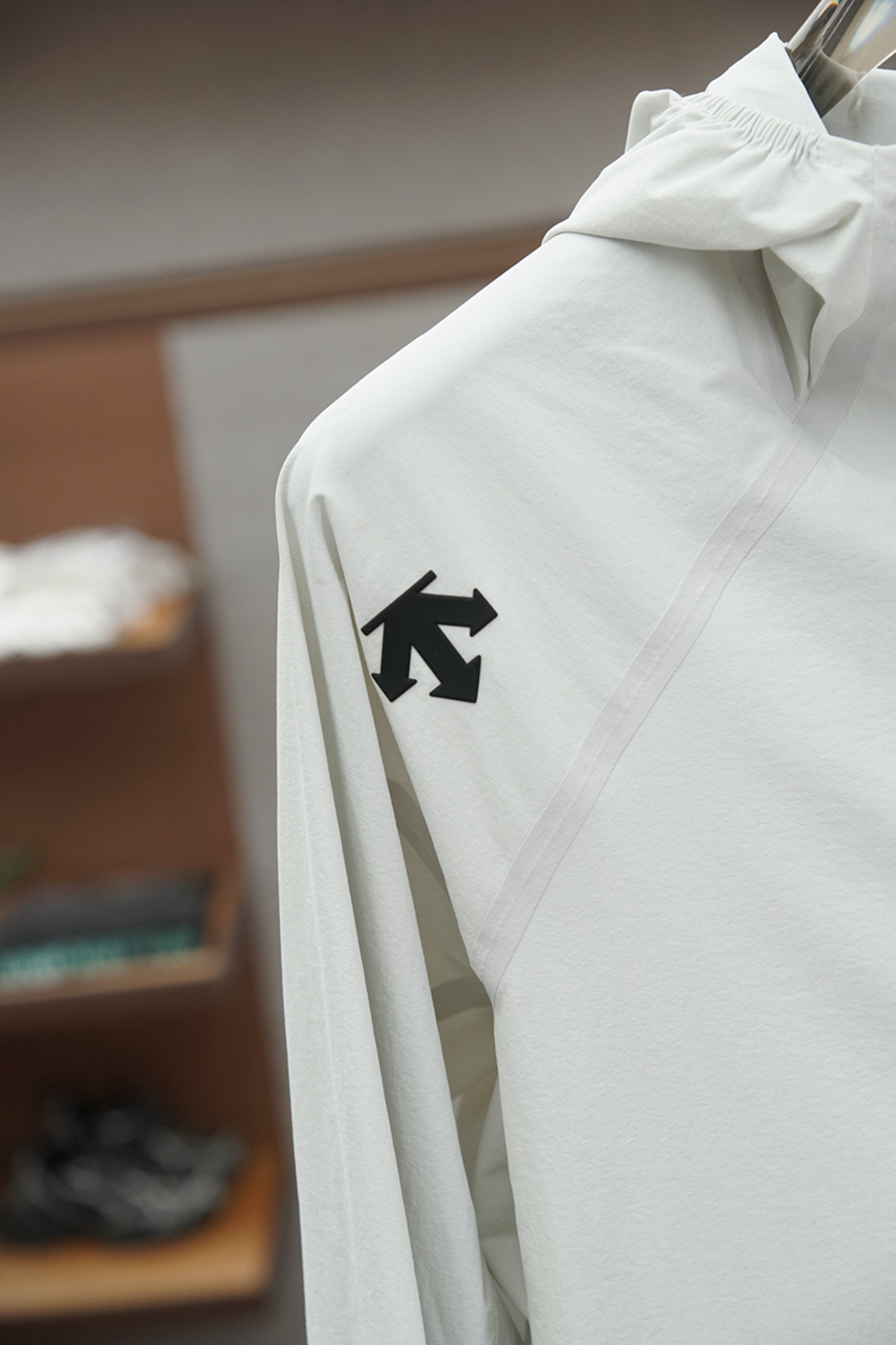 2025 Men’s Sunproof Jacket: Stylish, Functional, and Portable for Outdoor Activities - 图片 5