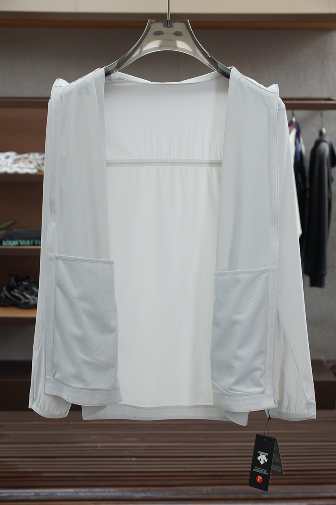 New Men’s Sunproof Jacket: Customized Fabrics for Summer Comfort and Style - 图片 9