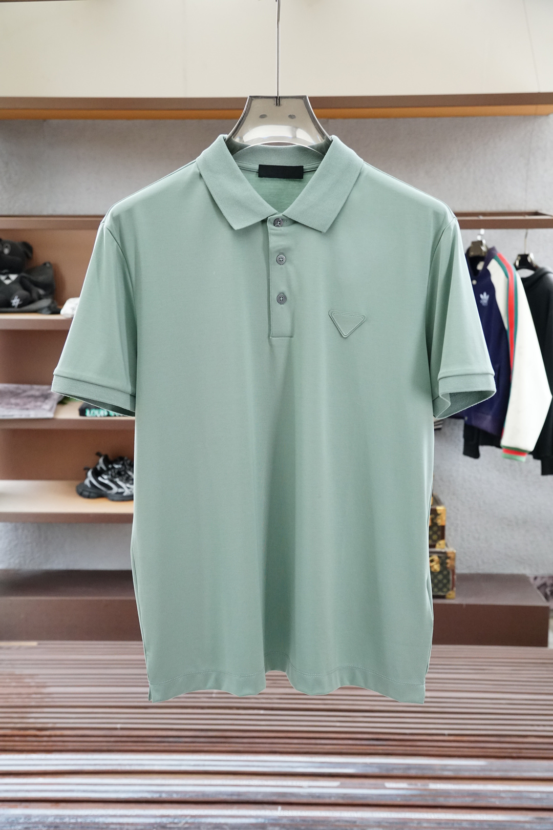 Prada 普拉达-25SS春夏款顶级网眼珠地棉布翻领短Tee,胸口口袋logo标识刺绣短袖Polo衫