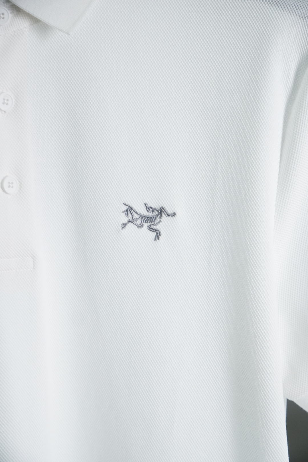 
始祖鸟
重磅推荐！2025早春。新品 专柜在售 时尚高端男装Polo-胸前Logo个性时尚/进口顶极高