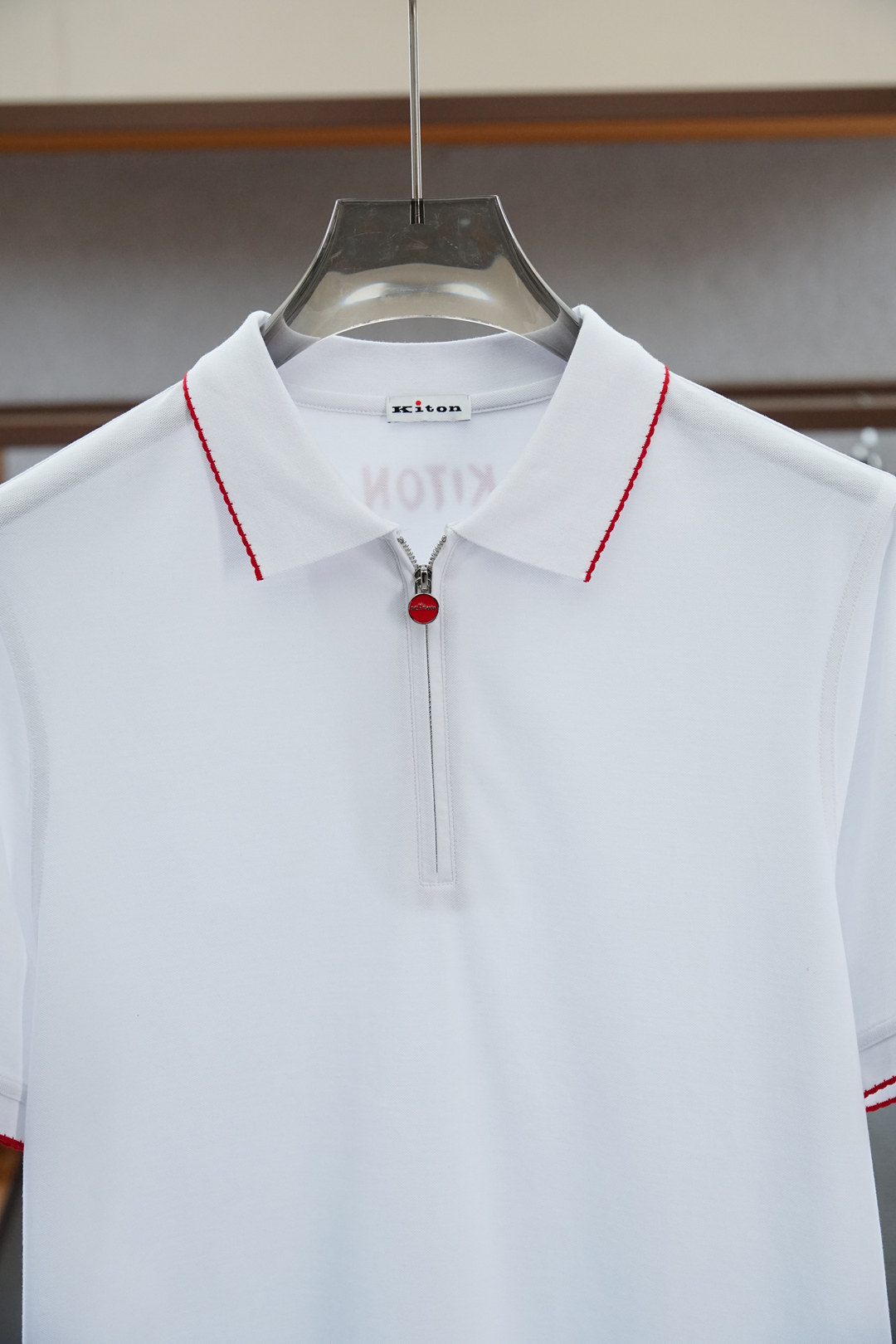 
Kiton 
重磅推荐！2025早春。新品 专柜在售 时尚高端男装Polo-胸前Logo个性时尚/进口