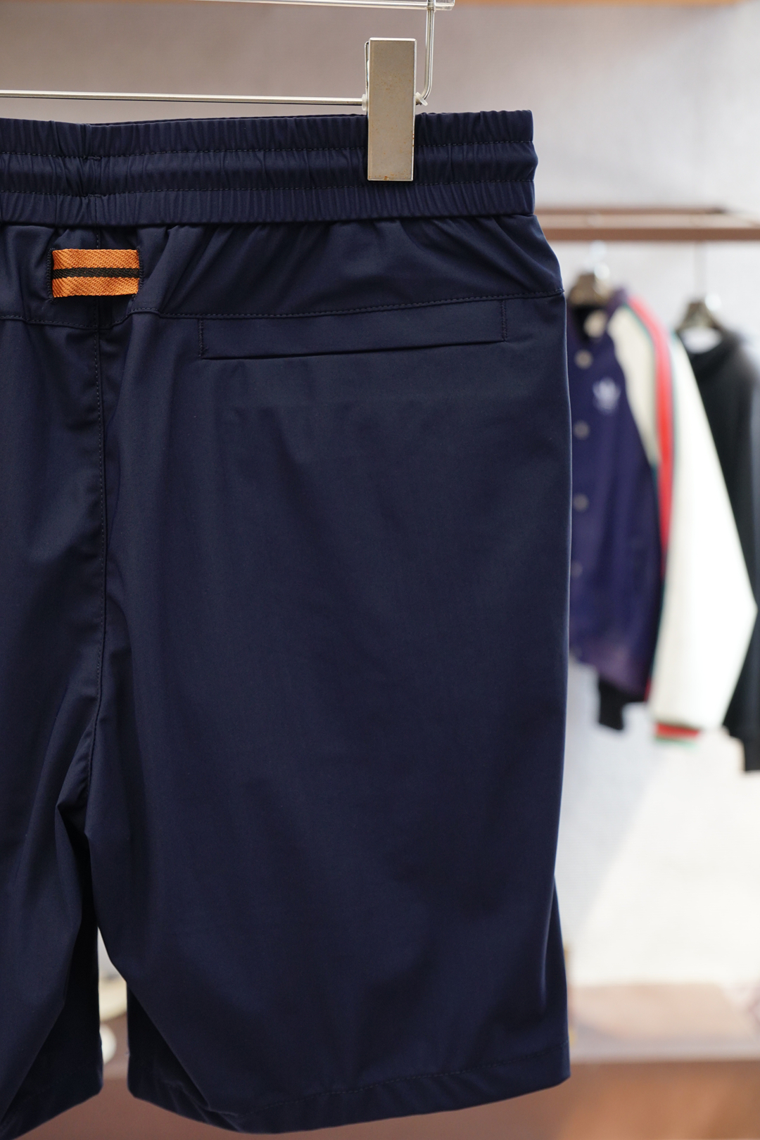 “Genia Sports Shorts: 100% Cotton, Customized Design, Superior Quality Fabric and Hardware” - 图片 8