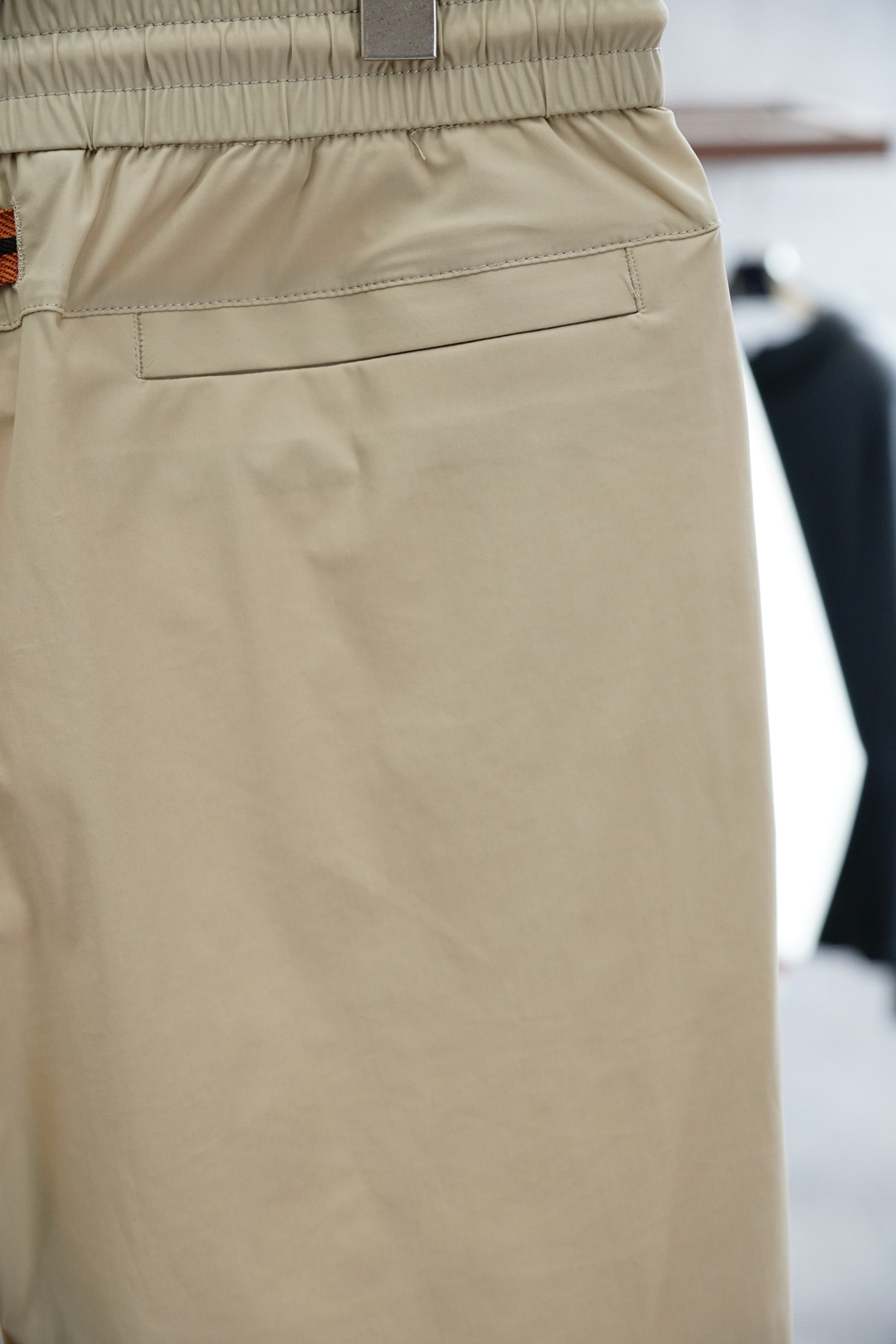 “Genia Sports Shorts: 100% Cotton, Customized Design, Superior Comfort and Style” - 图片 6