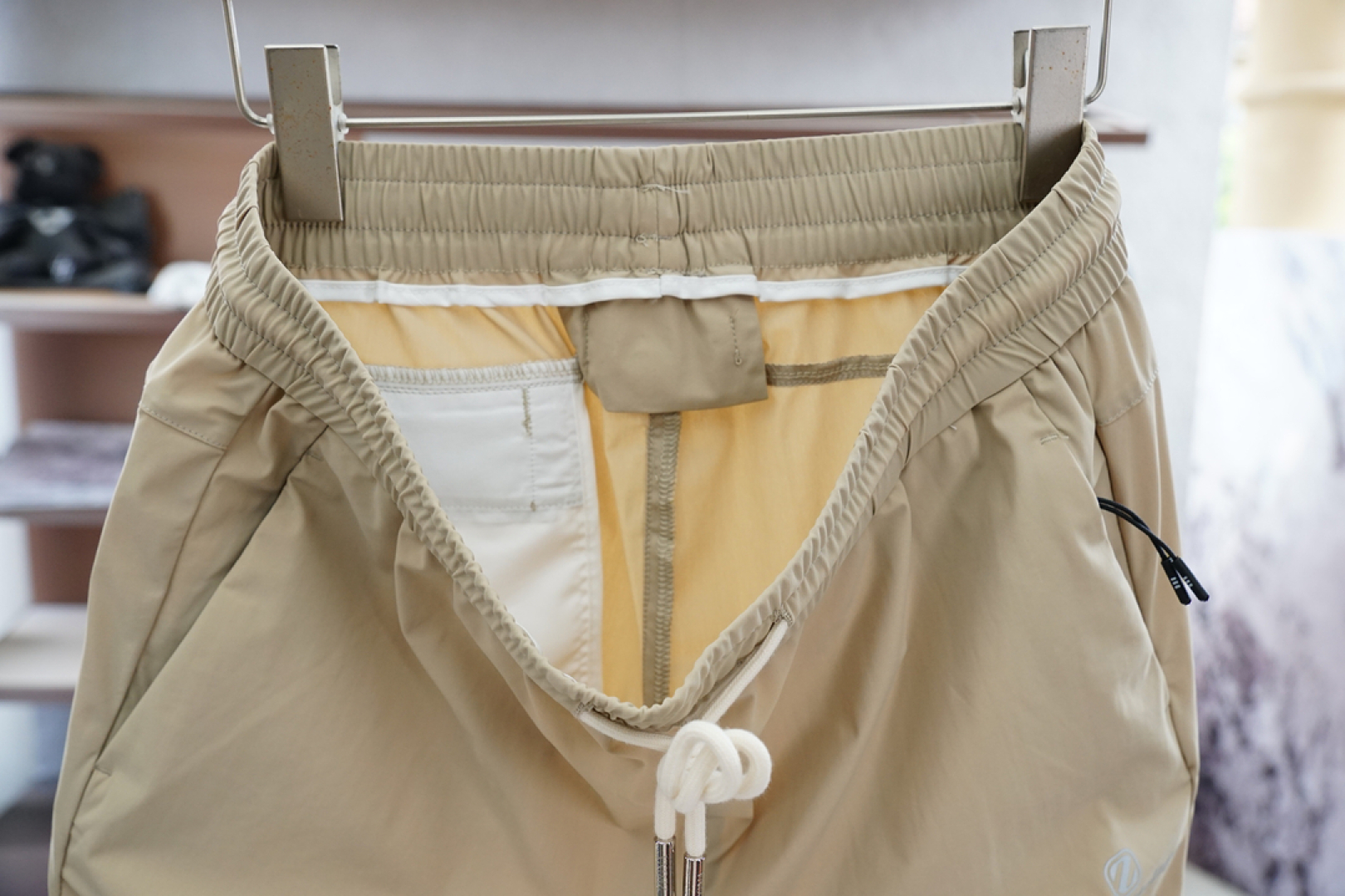 “Genia Sports Shorts: 100% Cotton, Customized Design, Superior Comfort and Style” - 图片 8