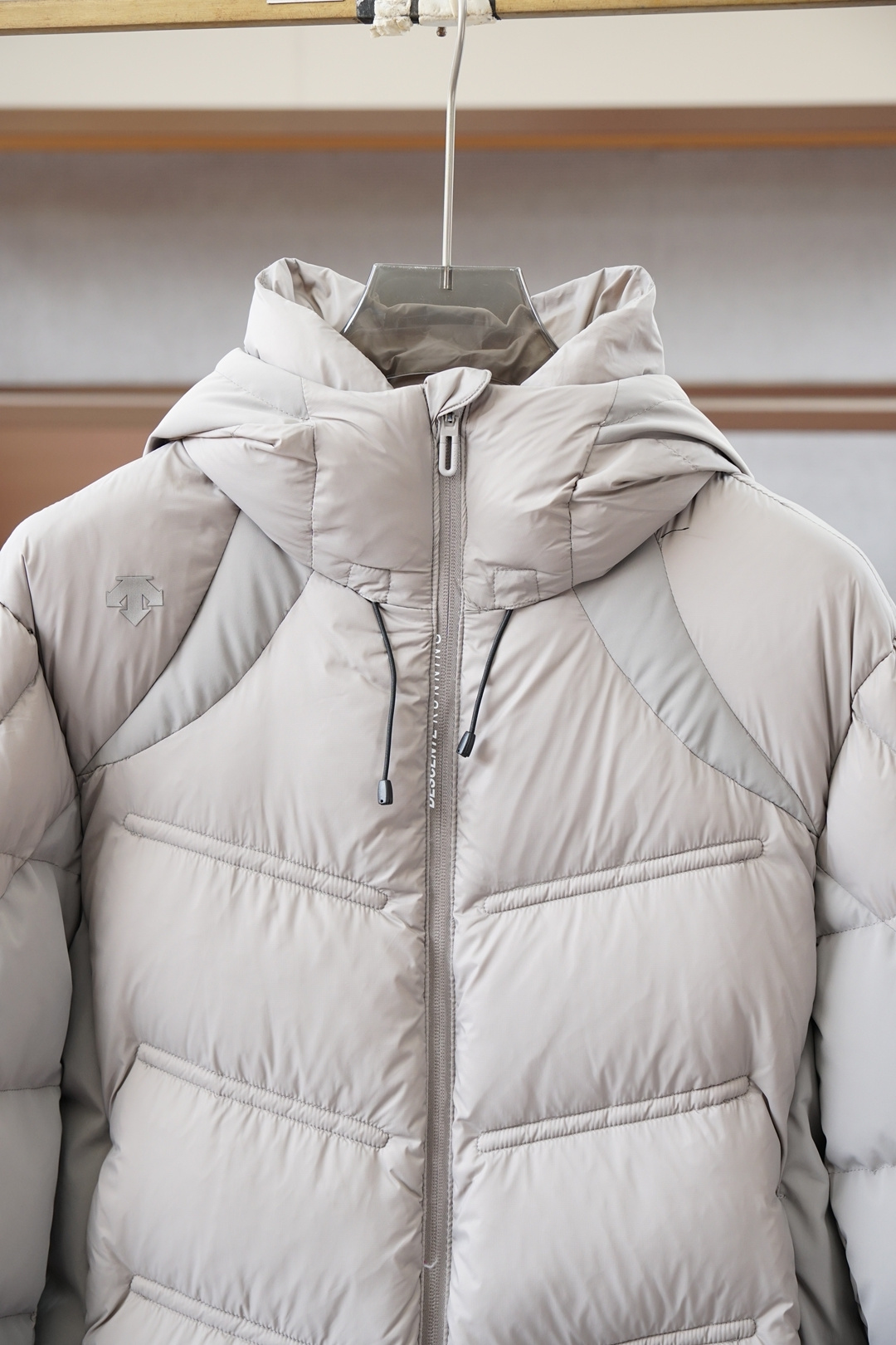 迪桑特/2025 FW秋冬新品羽绒服-休闲商务系列羽绒夹克｜极简时尚，尽享意式奢华｜整件羽绒服大身充绒饱