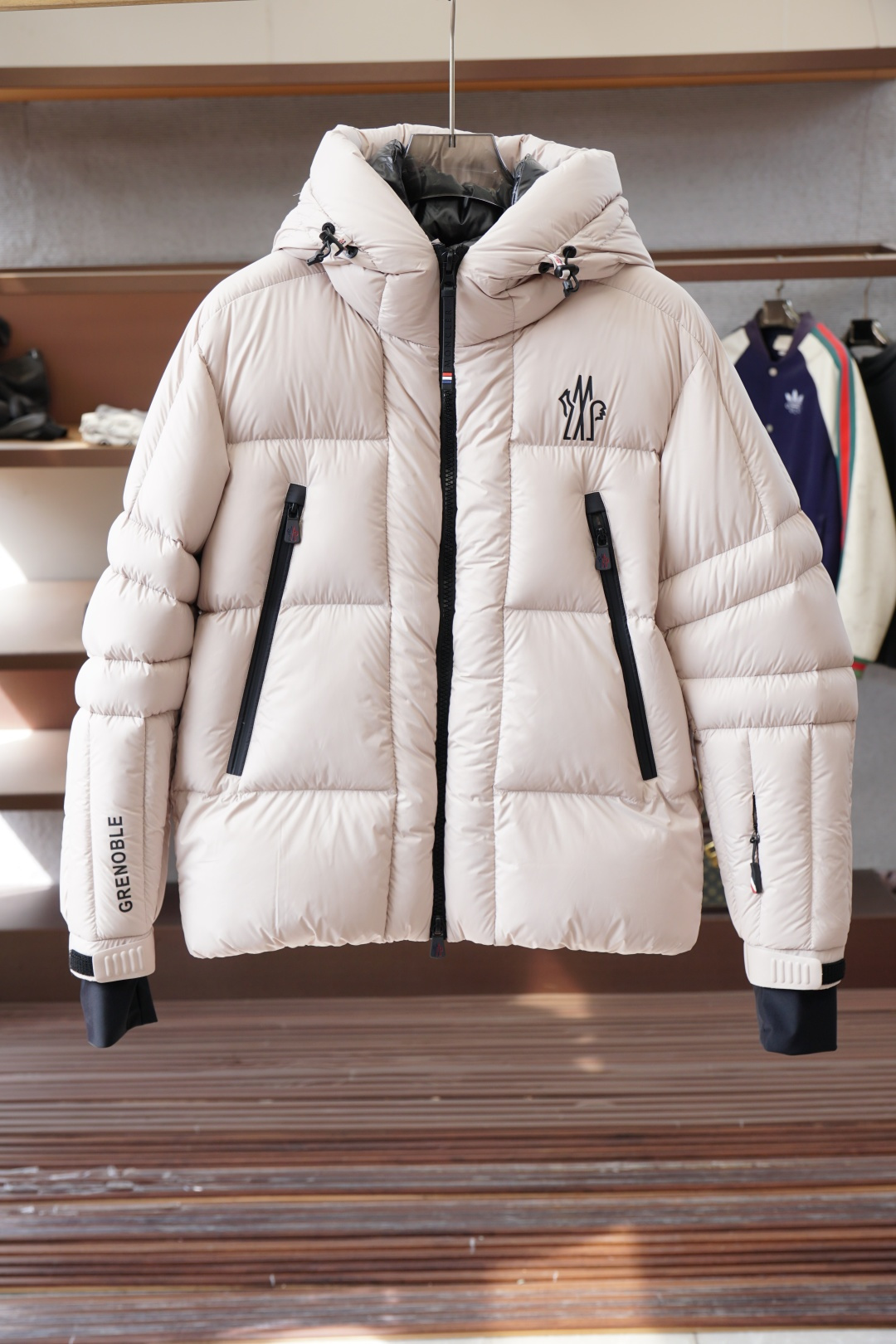 特级羽绒⬆️Moncler Grenoble Cherferie(原克重白鸭绒版本).舒适保暖防水防雪连