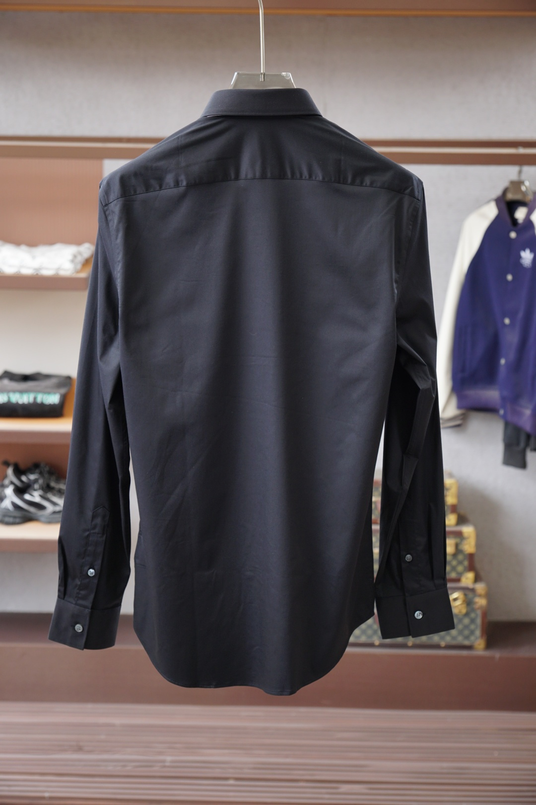 Hermes爱马仕-四季新款白色棉府绸基础百搭翻领衬衣，男士时尚经典马头金丝刺绣商务休闲长袖衬衫！贸易公