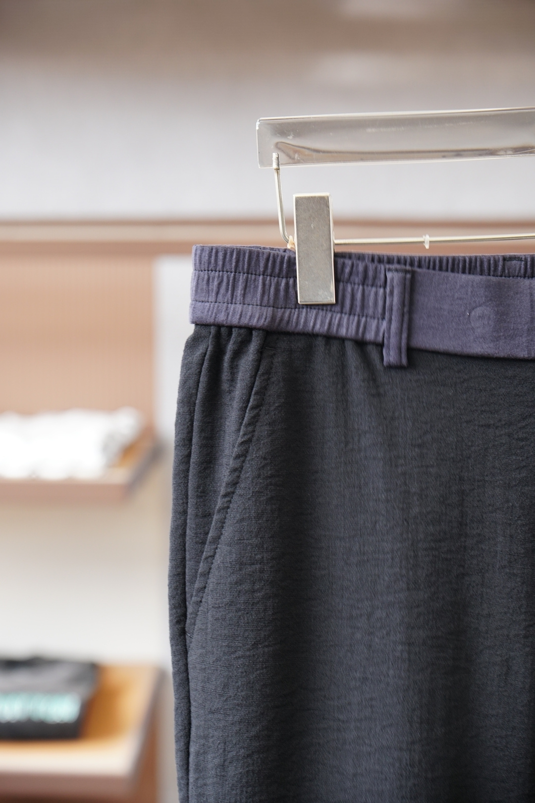 纪梵希-25秋冬新款logo标识加绒休闲裤，男士内里科技热熔岩蓄热直筒长裤。深圳港口私密订单，最新柜台单