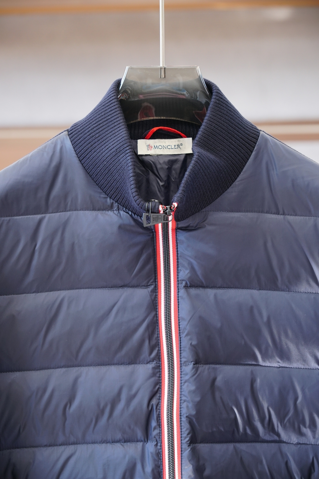 蒙口-2025秋冬款针织拼接羽绒混纺外套 | 品质之选，写意潇洒🍕🍕👕 高品质面料：精选14%绵羊毛，柔