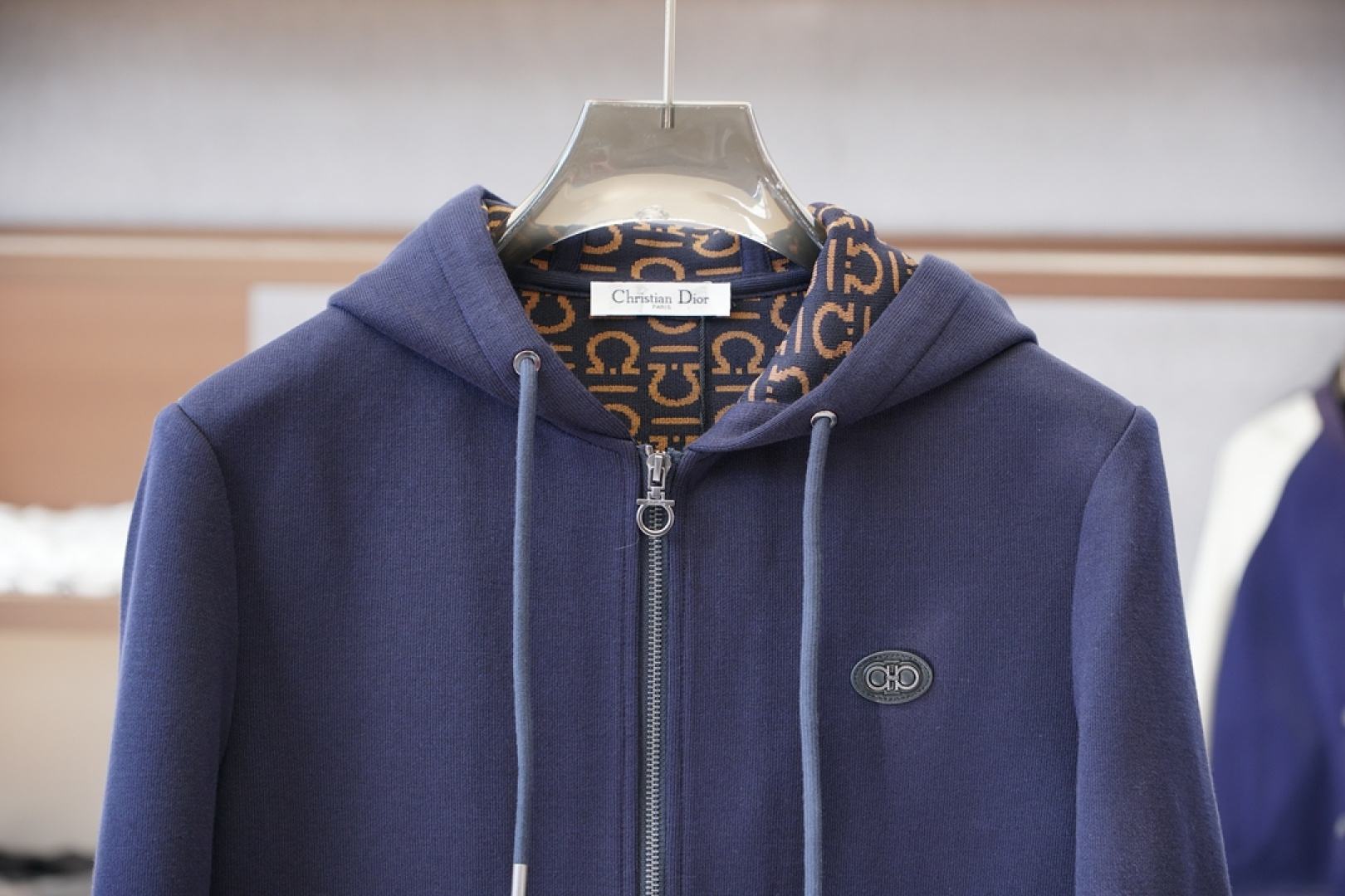 菲拉格慕/25秋冬外套，男士工装双口袋棉加羊毛外套。上海恒隆柜台订单，官网同步发售。🍕🍕加厚羊毛连帽实穿