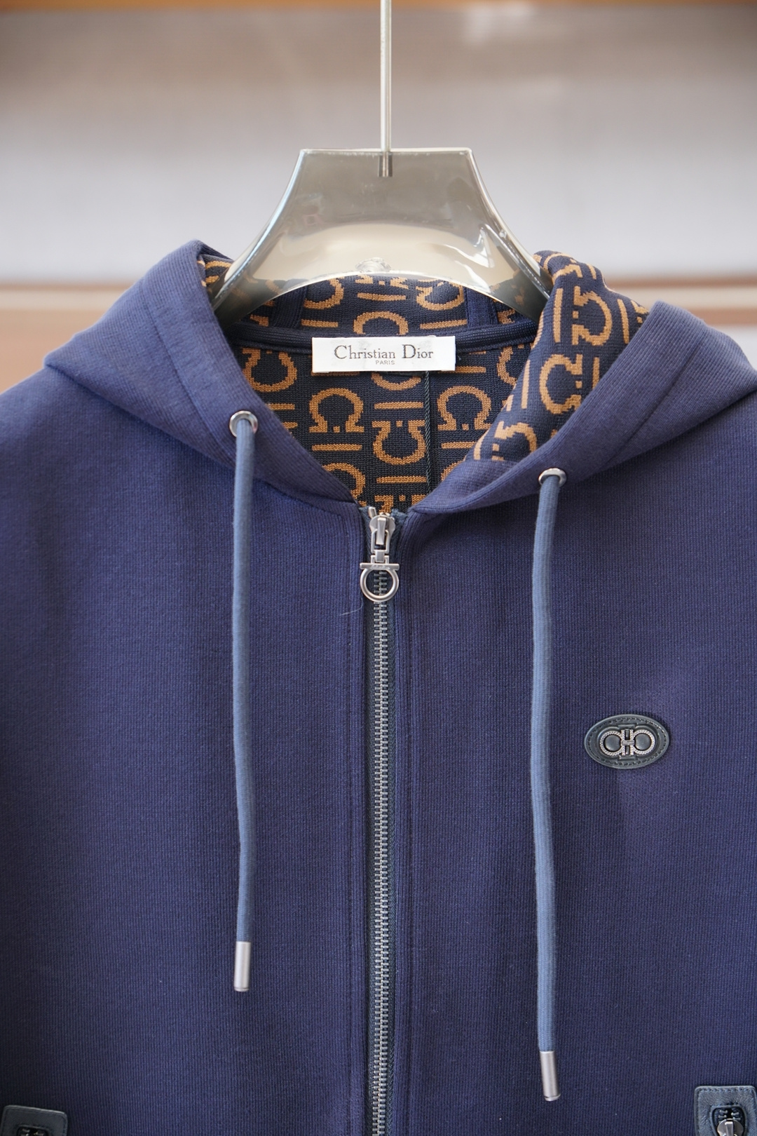 菲拉格慕/25秋冬外套，男士工装双口袋棉加羊毛外套。上海恒隆柜台订单，官网同步发售。🍕🍕加厚羊毛连帽实穿