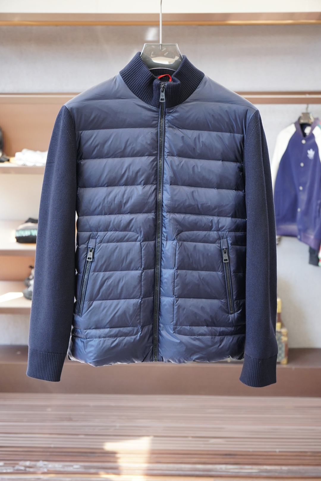 蒙口-2025秋冬款针织拼接羽绒混纺外套 | 品质之选，写意潇洒🍕🍕👕 高品质面料：精选14%绵羊毛，柔