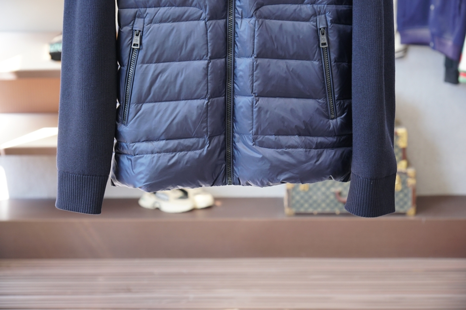 蒙口-2025秋冬款针织拼接羽绒混纺外套 | 品质之选，写意潇洒🍕🍕👕 高品质面料：精选14%绵羊毛，柔