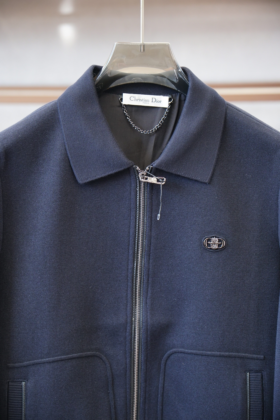 Dior迪奥-25秋冬外套，男士工装双口袋棉加羊毛外套。上海恒隆柜台订单，官网同步发售。🍕🍕简洁的金属按