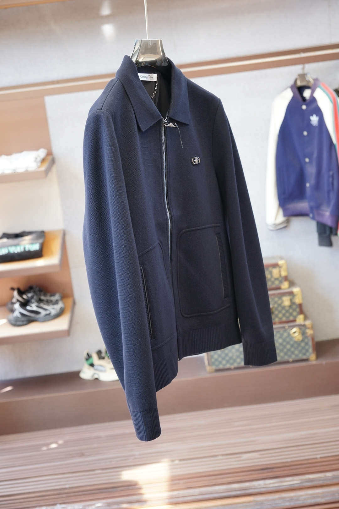 Dior迪奥-25秋冬外套，男士工装双口袋棉加羊毛外套。上海恒隆柜台订单，官网同步发售。🍕🍕简洁的金属按