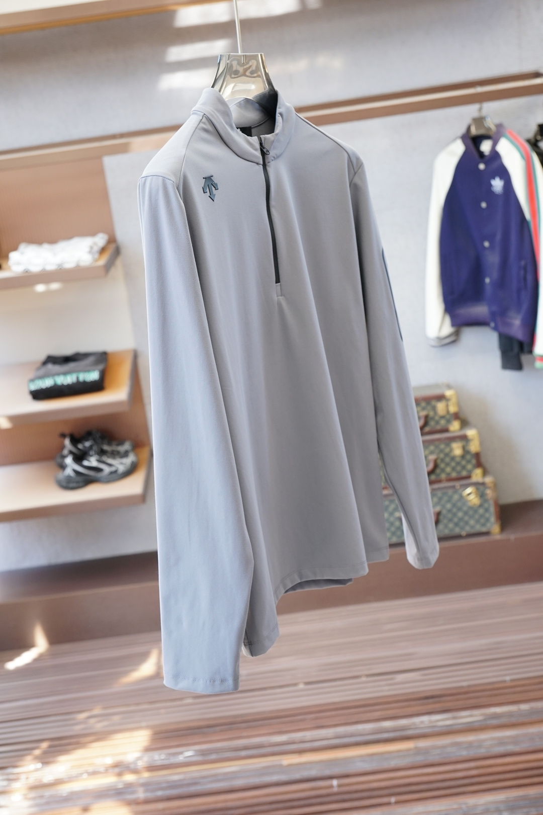 迪桑特-🍬秋冬户外男士RHO LT系列运动健身休闲弹力超柔轻量针织长袖衫，薄绒内里套头圆领无缝压胶拉链口