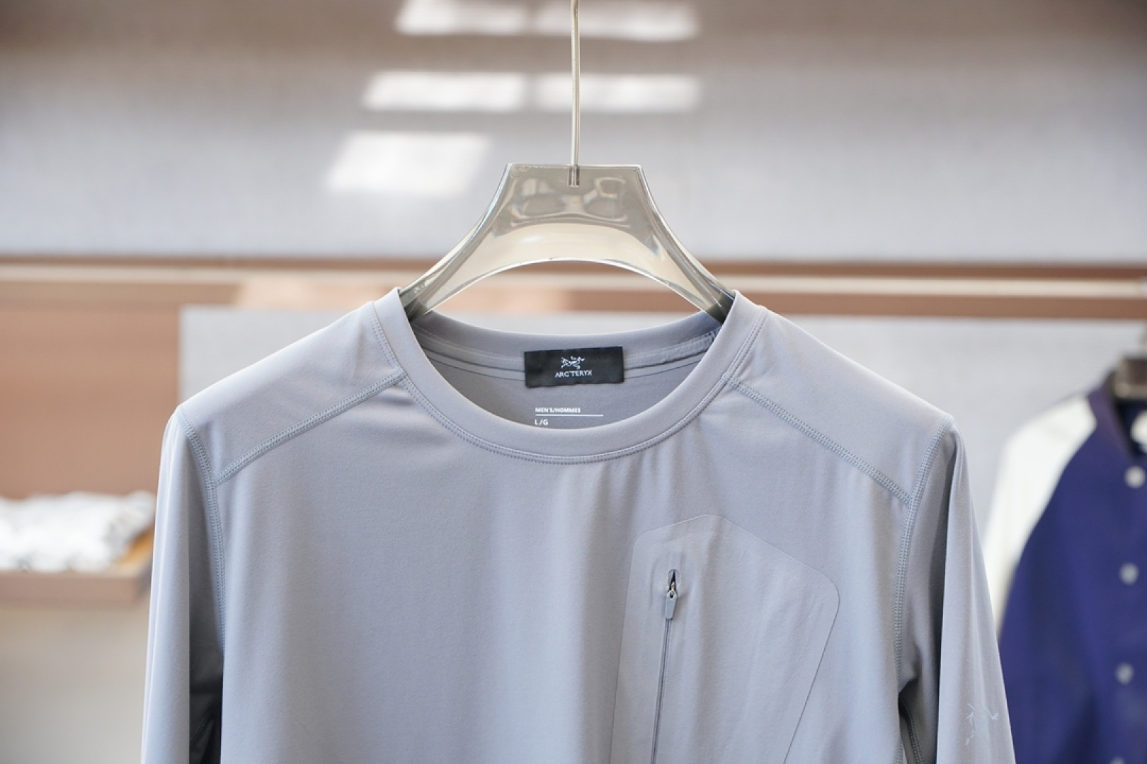 始祖鸟-秋冬户外男士RHO LT系列运动健身休闲弹力超柔轻量针织长袖衫，薄绒内里套头圆领无缝压胶拉链口袋