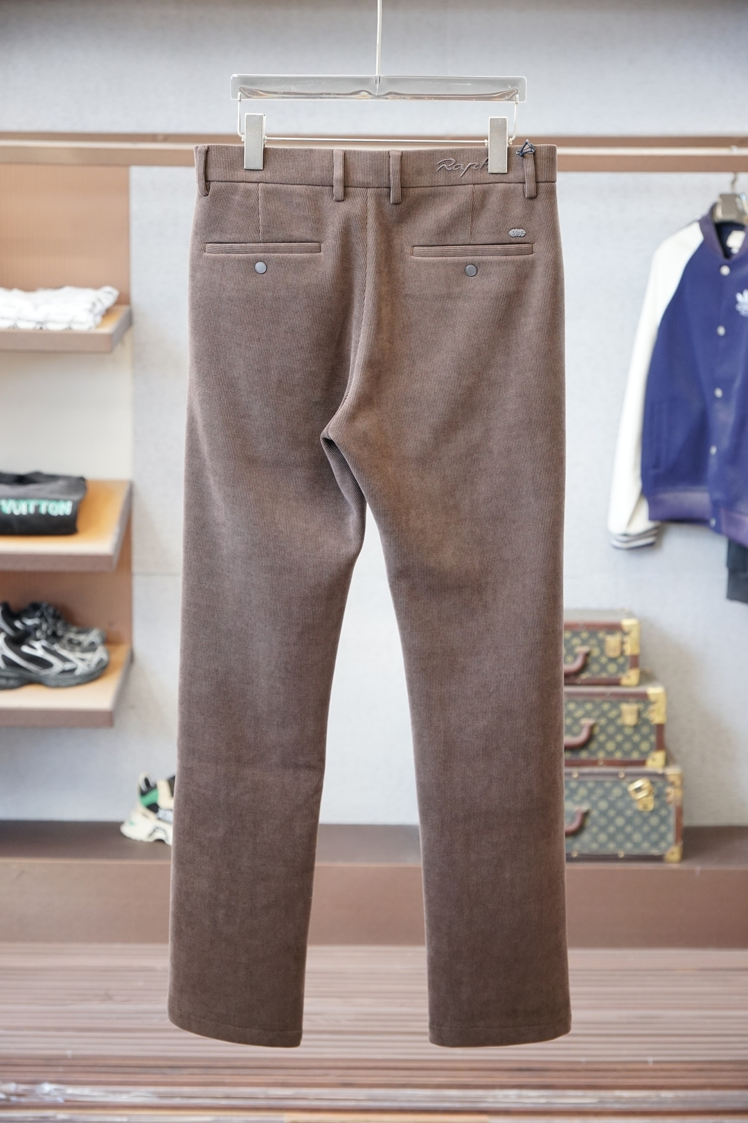 Dior迪奥/2025秋冬新款来袭，新款休闲西裤，高端定制系列。🍟🍟进口高密度加厚灯芯绒加绒保暖性更强工