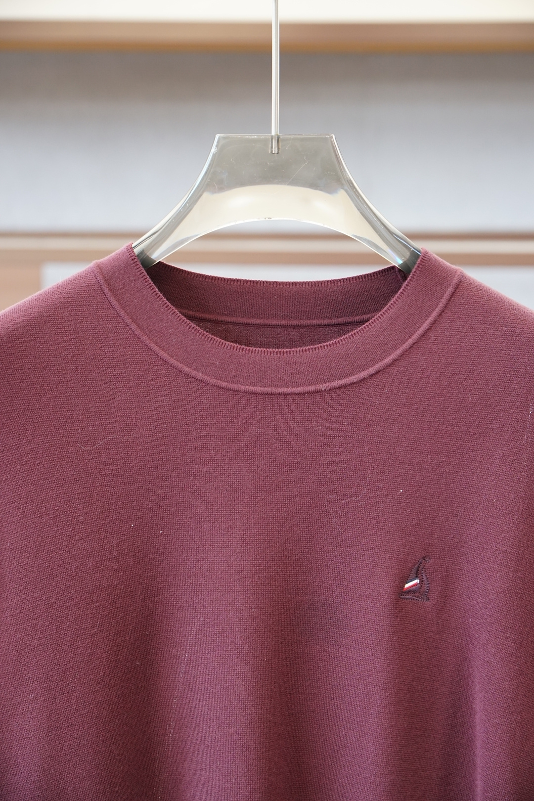 TB汤姆布朗/2025秋冬新款圆领毛衣！优质羊毛，简约而不简单。休闲圆领款式，日常搭配出街轻松搭配。做工