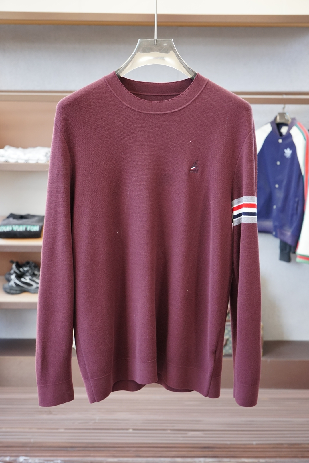 TB汤姆布朗/2025秋冬新款圆领毛衣！优质羊毛，简约而不简单。休闲圆领款式，日常搭配出街轻松搭配。做工