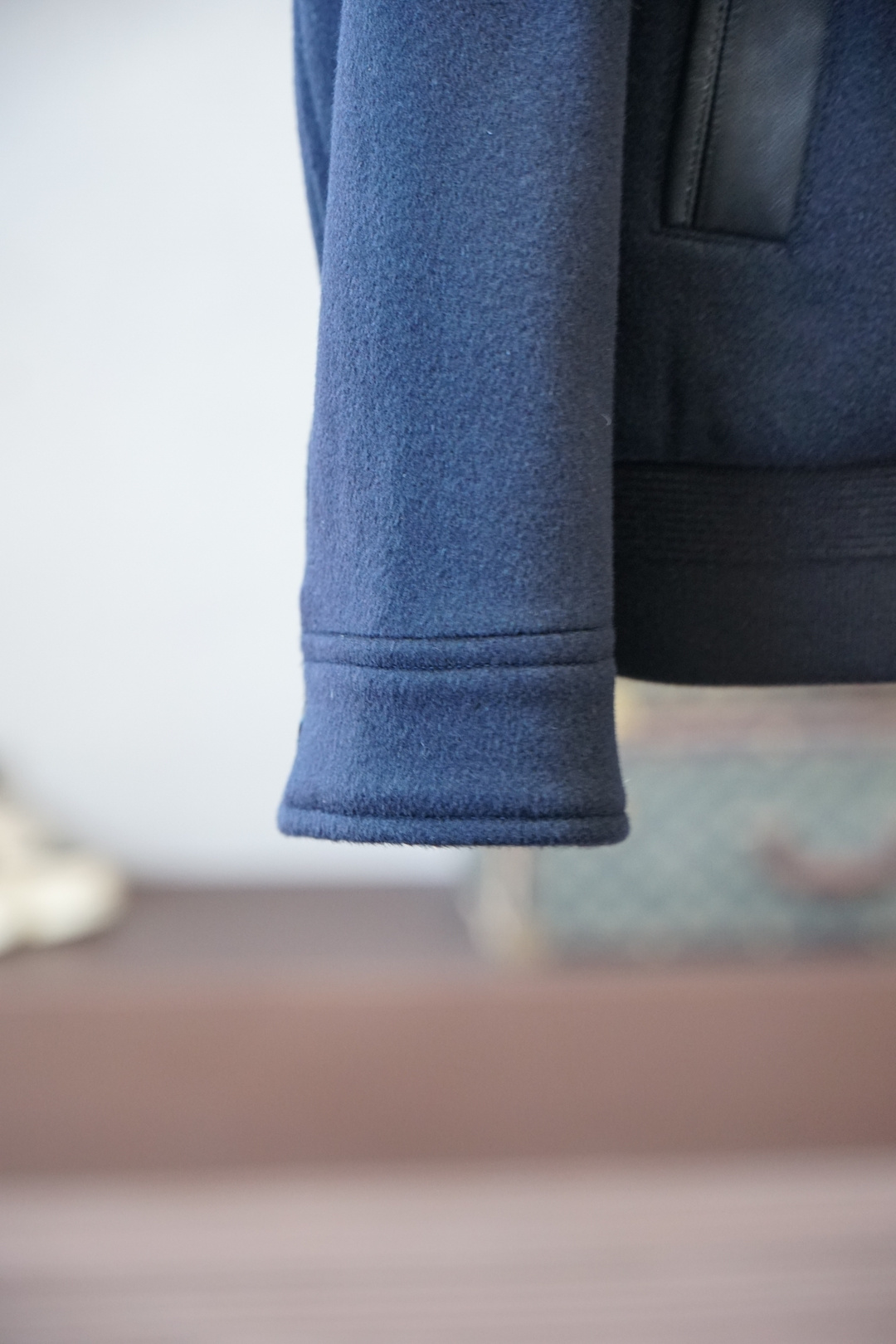 lP🆕-25秋冬外套，男士商务立领真皮➕羊毛外套。官网同步发售。🍕🍕加厚羊毛材质，保暖性更强，质感更强，