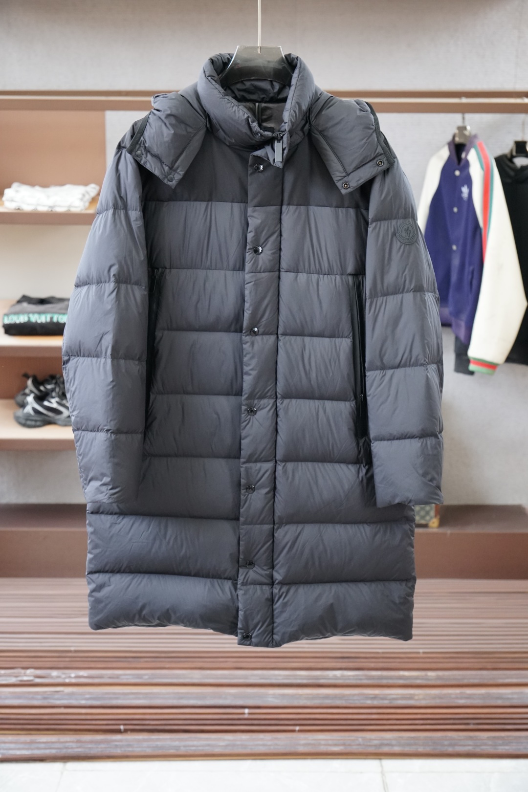 蒙口-Moncler、Moncler盟可睐25新款长款加厚加厚男女加厚同款羽绒服这款连帽保暖单品搭配双按