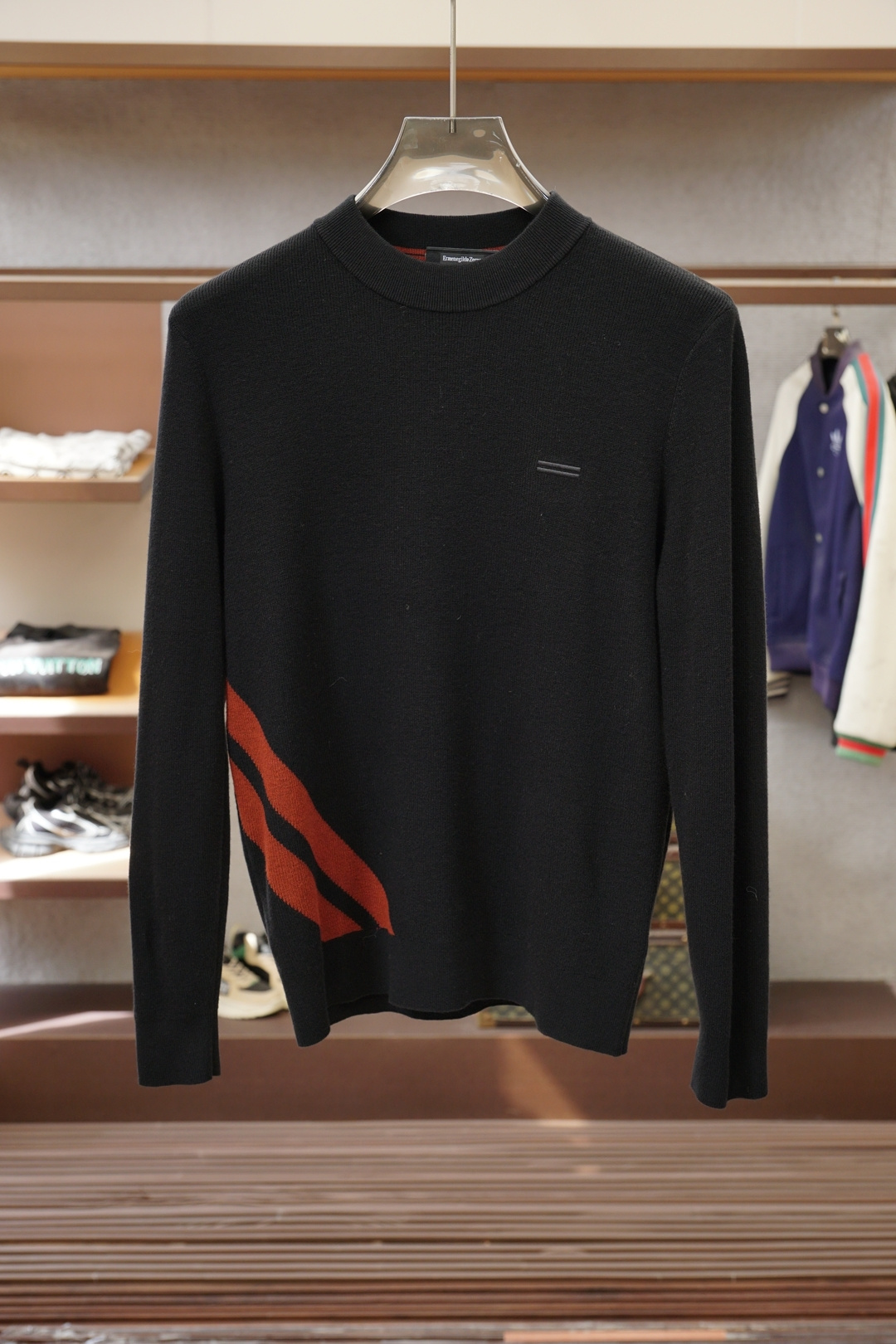 NO:681171,Ermenegildo Zegna - new round neck sweater for autumn and winter!  High-quality wool blend and classic old flower jacquard fabric, simple but not simple. Casual and fashionable style, easy to match for daily wear on the street. Fine workmanship, fine and even stitching, not easy to fall off. Color blue brown code number M-3XL,,zegna,sweaters,19860909杰尼亚-秋冬新款圆领毛衣！优质羊毛混纺加经典老花提花面料,简约而不简单.休闲时尚款式,日常搭配出街轻松搭配.做工精细 针脚细密均匀,不易脱线. 颜色蓝色咖啡色 码数M-3XL,,zegna,sweaters,,Men's clothing