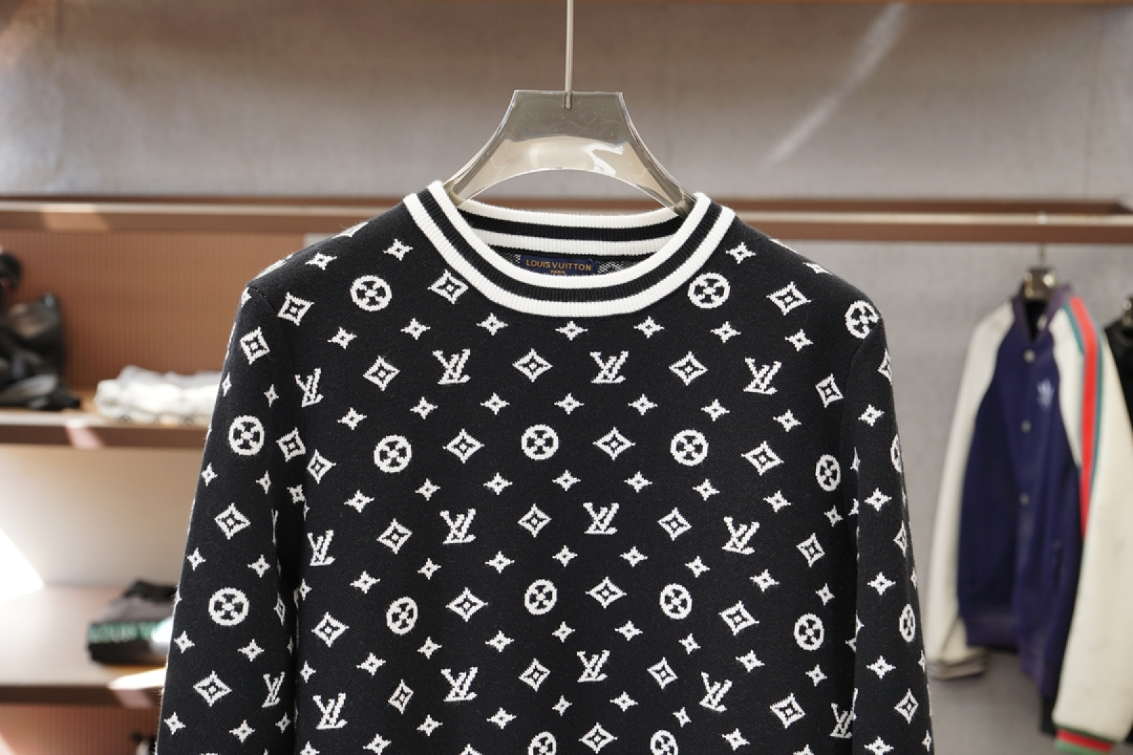 LV 路易威登-2025新款羊毛混纺套头圆领毛衣🎺🎺精超细提取面料制成，✨不扎不起球，1.1高级定制，完