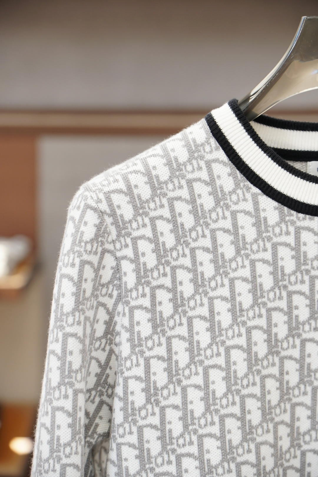 Dior迪奥-2025新款羊毛混纺套头圆领毛衣🎺🎺精超细提取面料制成，✨不扎不起球，1.1高级定制，完全