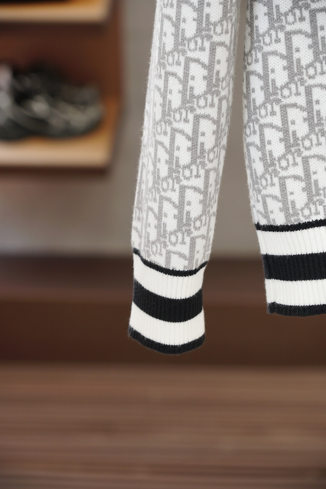 Dior迪奥-2025新款羊毛混纺套头圆领毛衣🎺🎺精超细提取面料制成，✨不扎不起球，1.1高级定制，完全