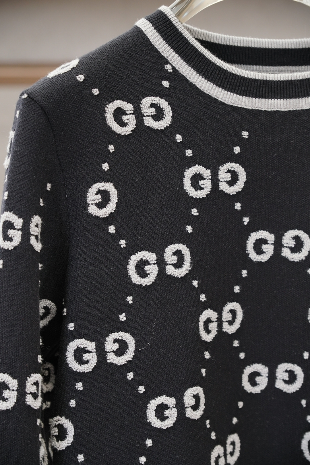 Gucci古奇2025新款羊毛混纺套头圆领毛衣🎺🎺精超细提取面料制成，✨不扎不起球，1.1高级定制，完全