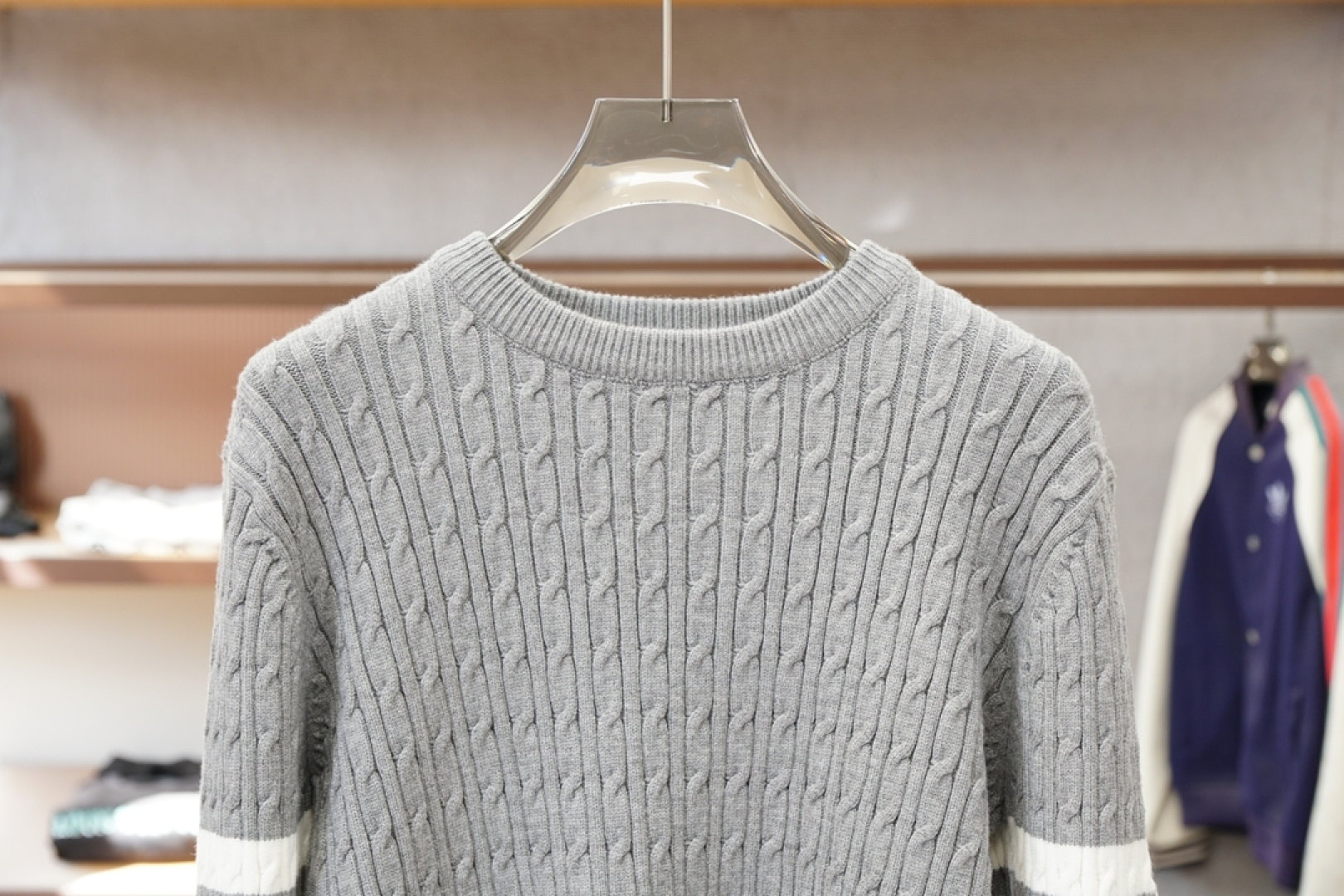 TB-2025新款羊毛混纺套头圆领毛衣🎺🎺精超细提取面料制成，✨不扎不起球，1.1高级定制，完全还原原版