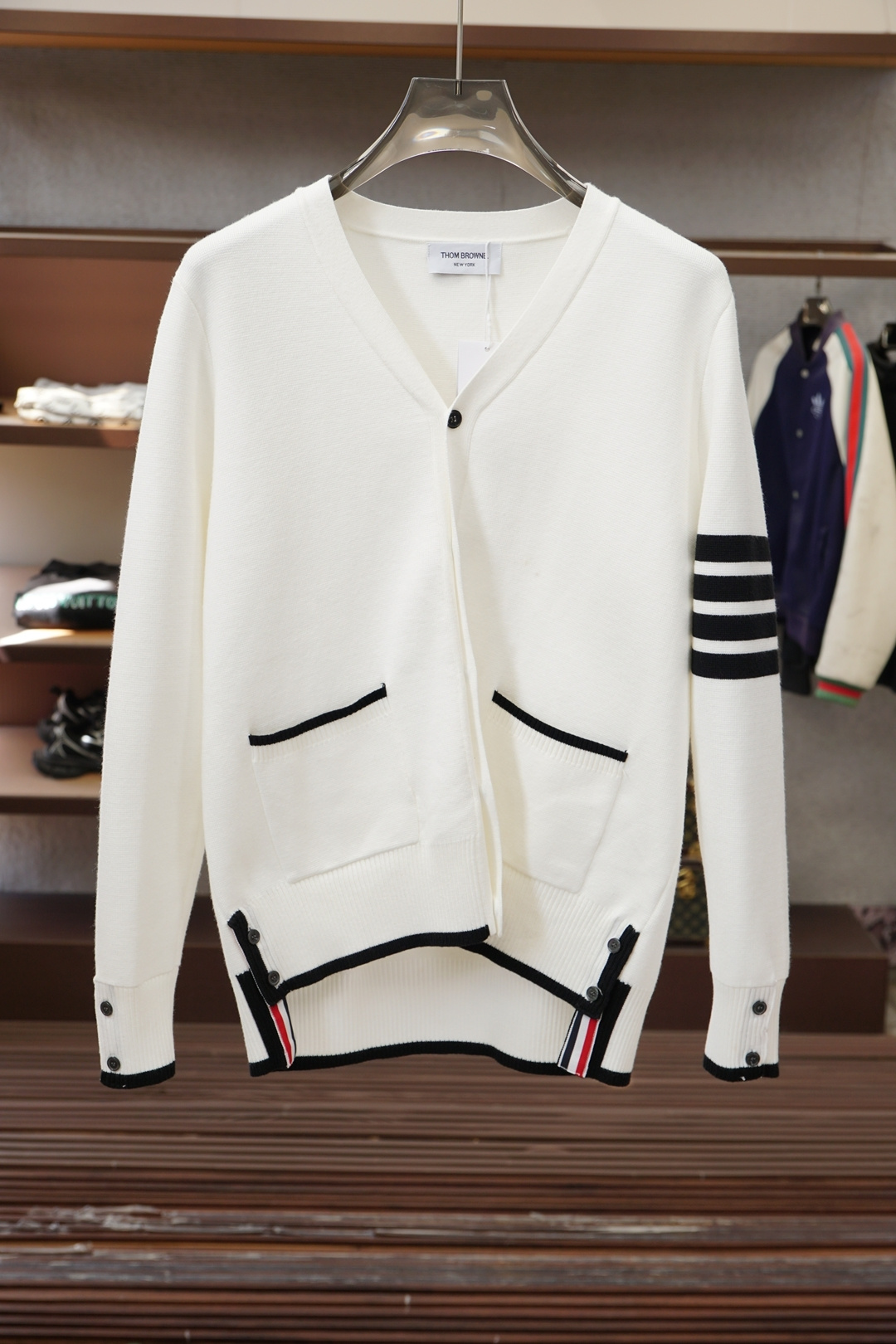 TB-2025新款羊毛混纺开衫拉链毛衣精超细提取面料制成，不扎不起球，1.1高级定制，完全还原原版，3D