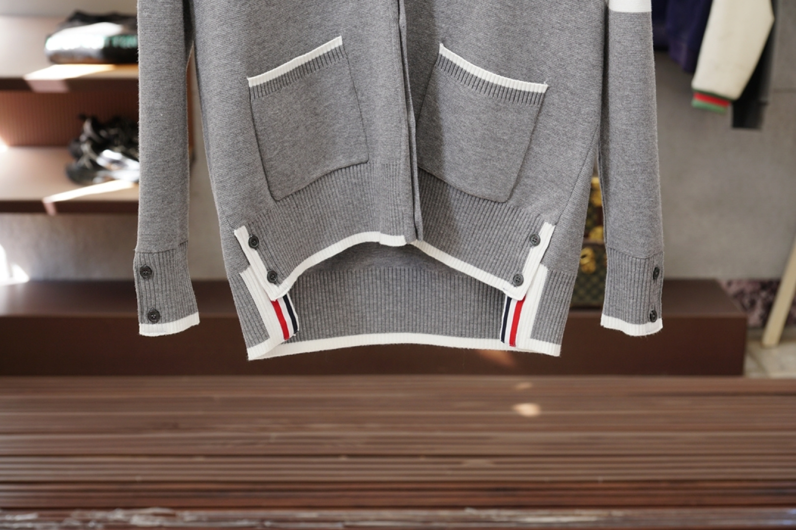 TB-2025新款羊毛混纺开衫拉链毛衣精超细提取面料制成，不扎不起球，1.1高级定制，完全还原原版，3D