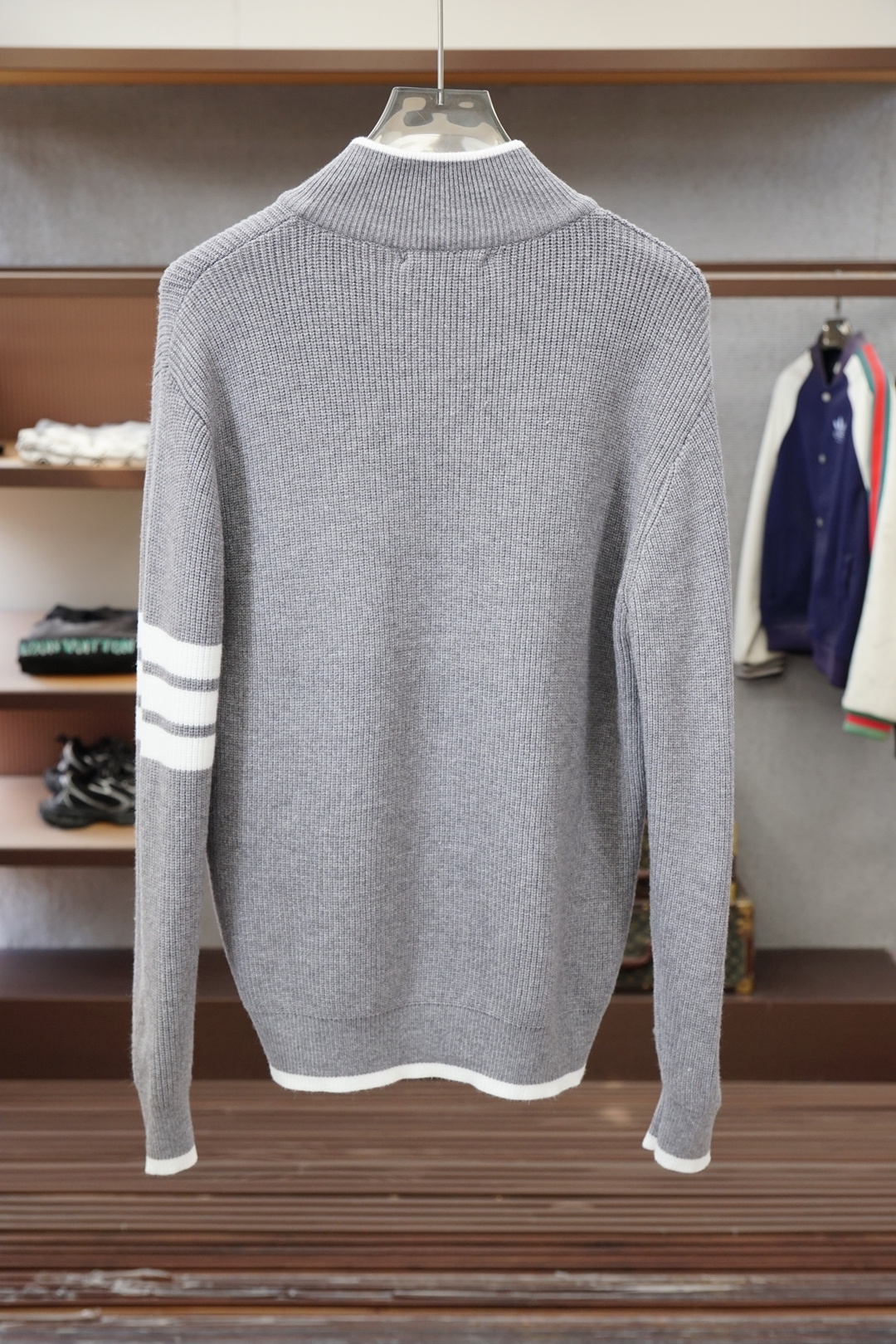 TB-2025新款羊毛混纺开衫拉链毛衣精超细提取面料制成，不扎不起球，1.1高级定制，完全还原原版，3D