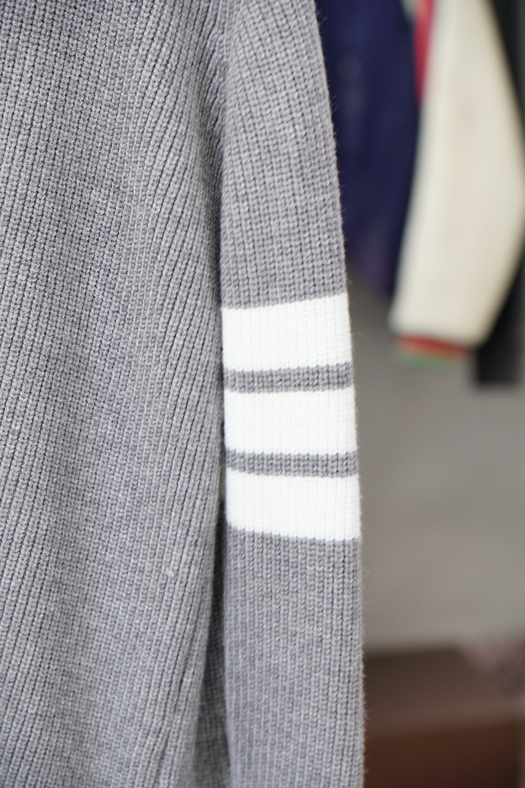 TB-2025新款羊毛混纺开衫拉链毛衣精超细提取面料制成，不扎不起球，1.1高级定制，完全还原原版，3D