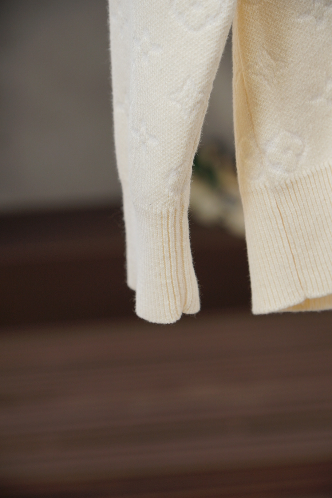 LV 路易威登-2025新款羊毛混纺套头圆领毛衣🎺🎺精超细提取面料制成，✨不扎不起球，1.1高级定制，完