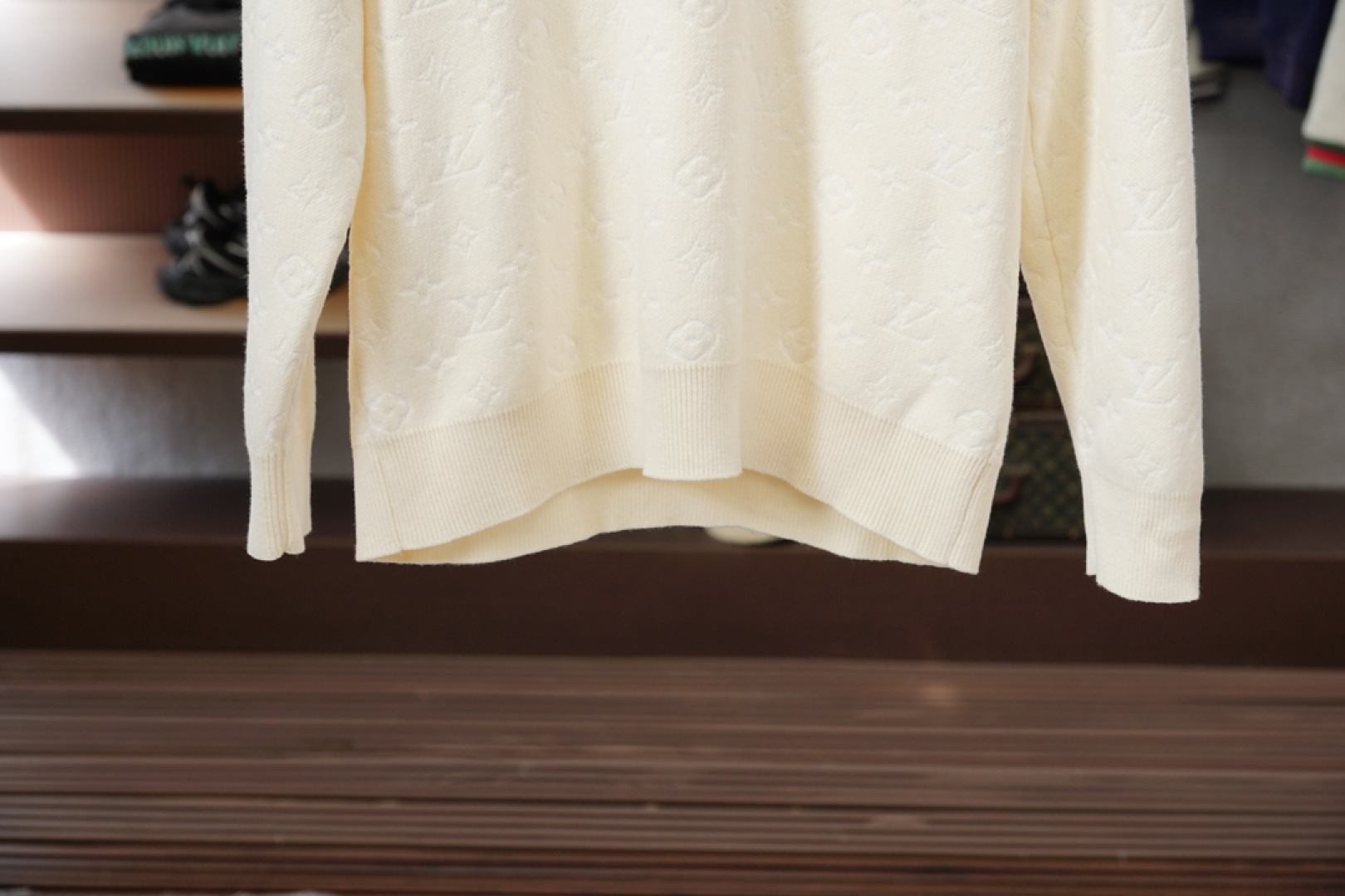 LV 路易威登-2025新款羊毛混纺套头圆领毛衣🎺🎺精超细提取面料制成，✨不扎不起球，1.1高级定制，完