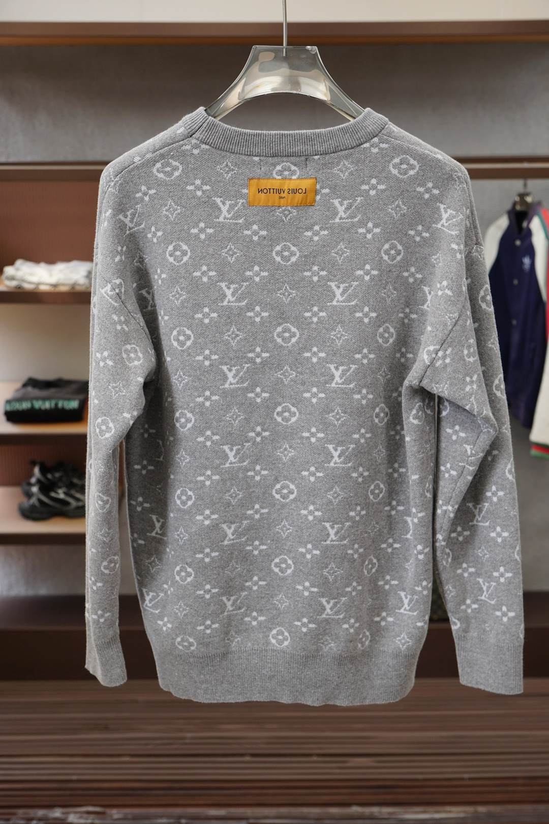 LV 路易威登-2025新款羊毛混纺套头圆领毛衣🎺🎺精超细提取面料制成，✨不扎不起球，1.1高级定制，完
