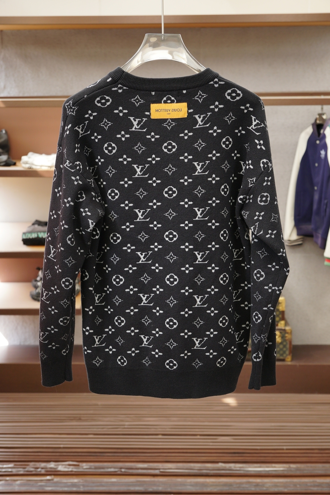 LV 路易威登-2025新款羊毛混纺套头圆领毛衣🎺🎺精超细提取面料制成，✨不扎不起球，1.1高级定制，完